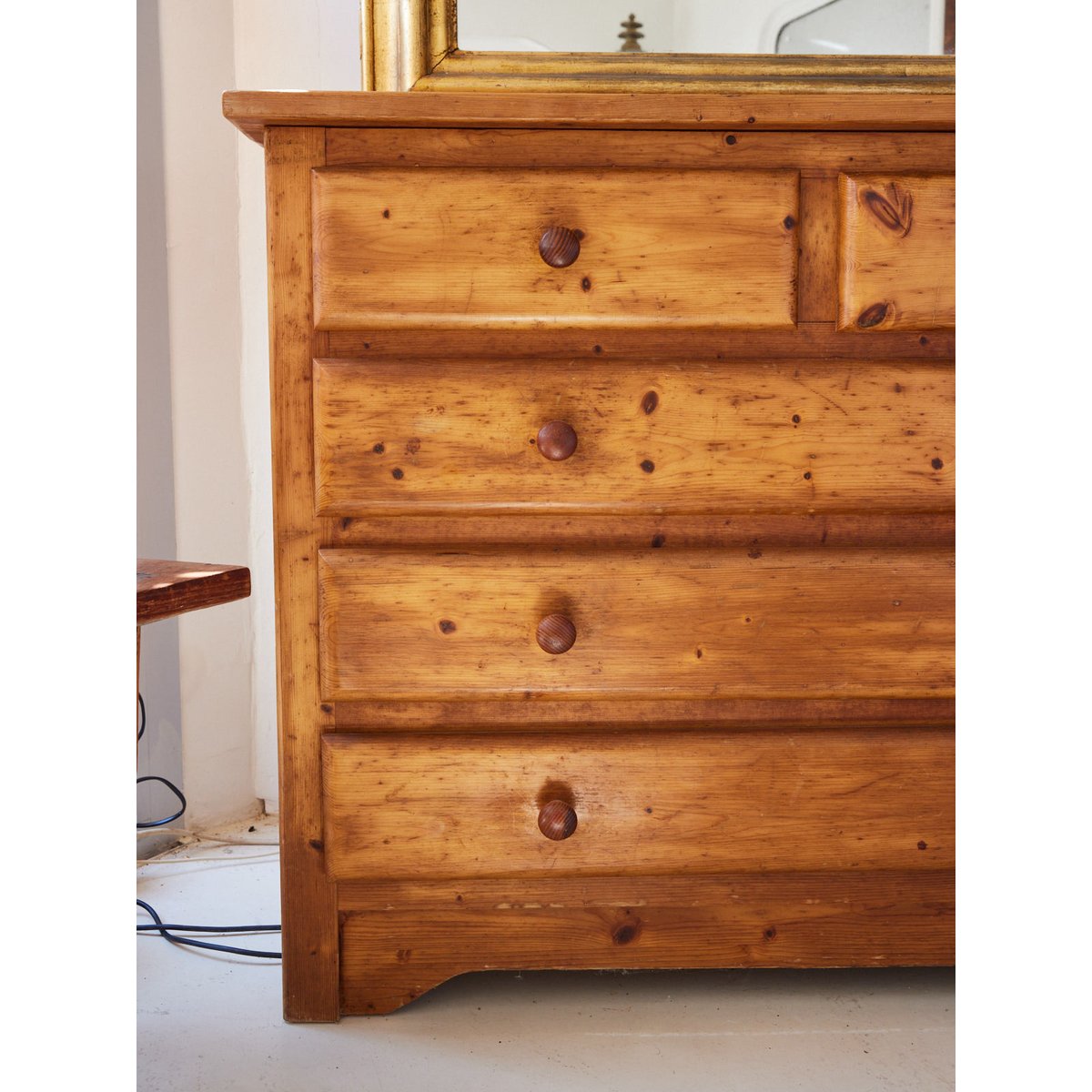 Commode en pin vintage Garance N°703 - Bon état bois clair, DEBONGOUT