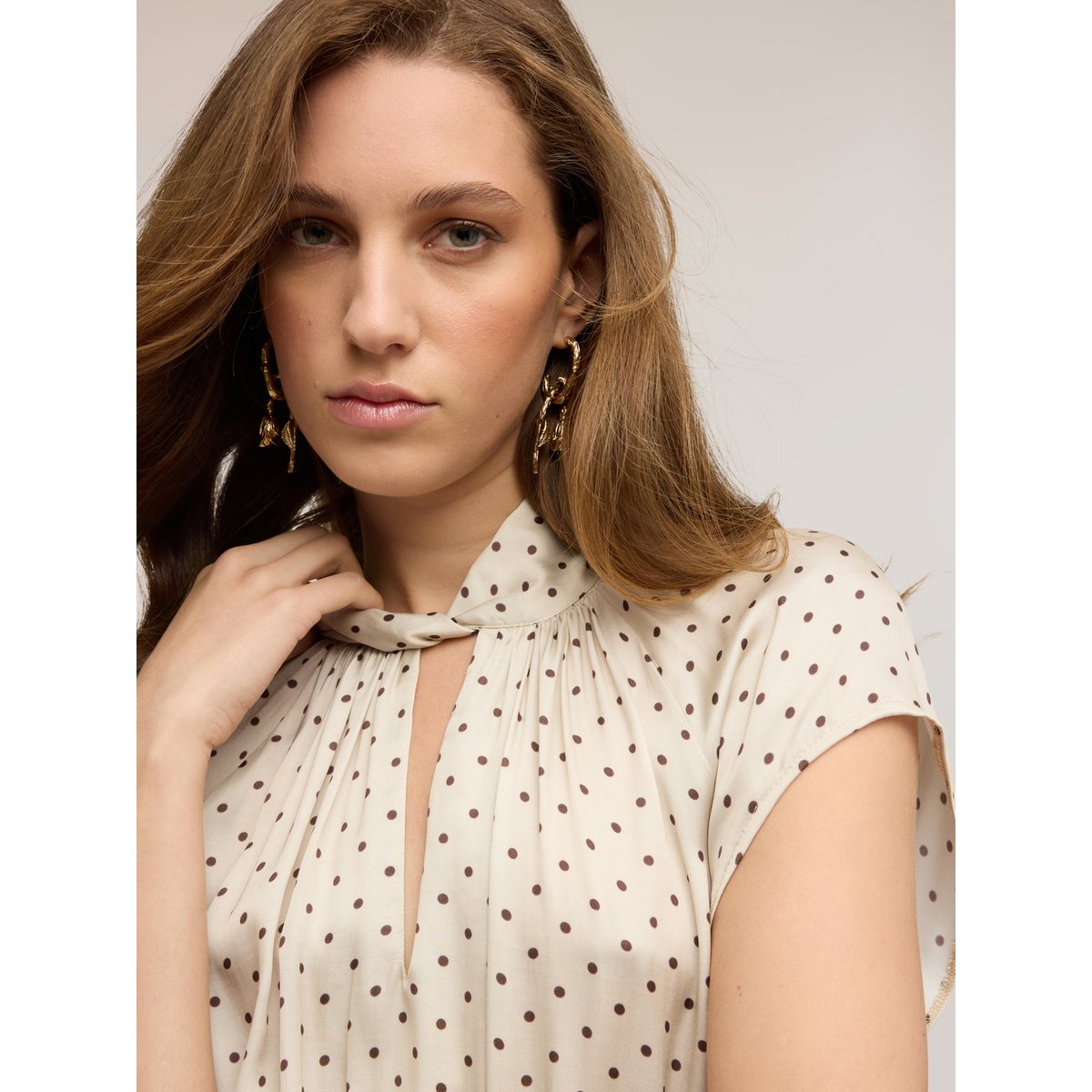 Robe à pois avec dentelle blanc, MOTIVI
