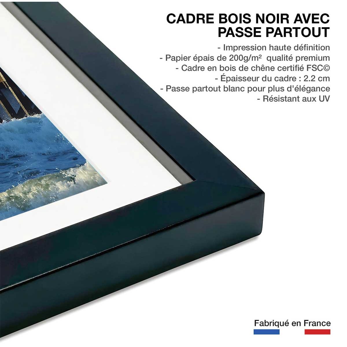 Affiche photo tempête sur le phare affiche + cadre en bois - noir, HEXOA