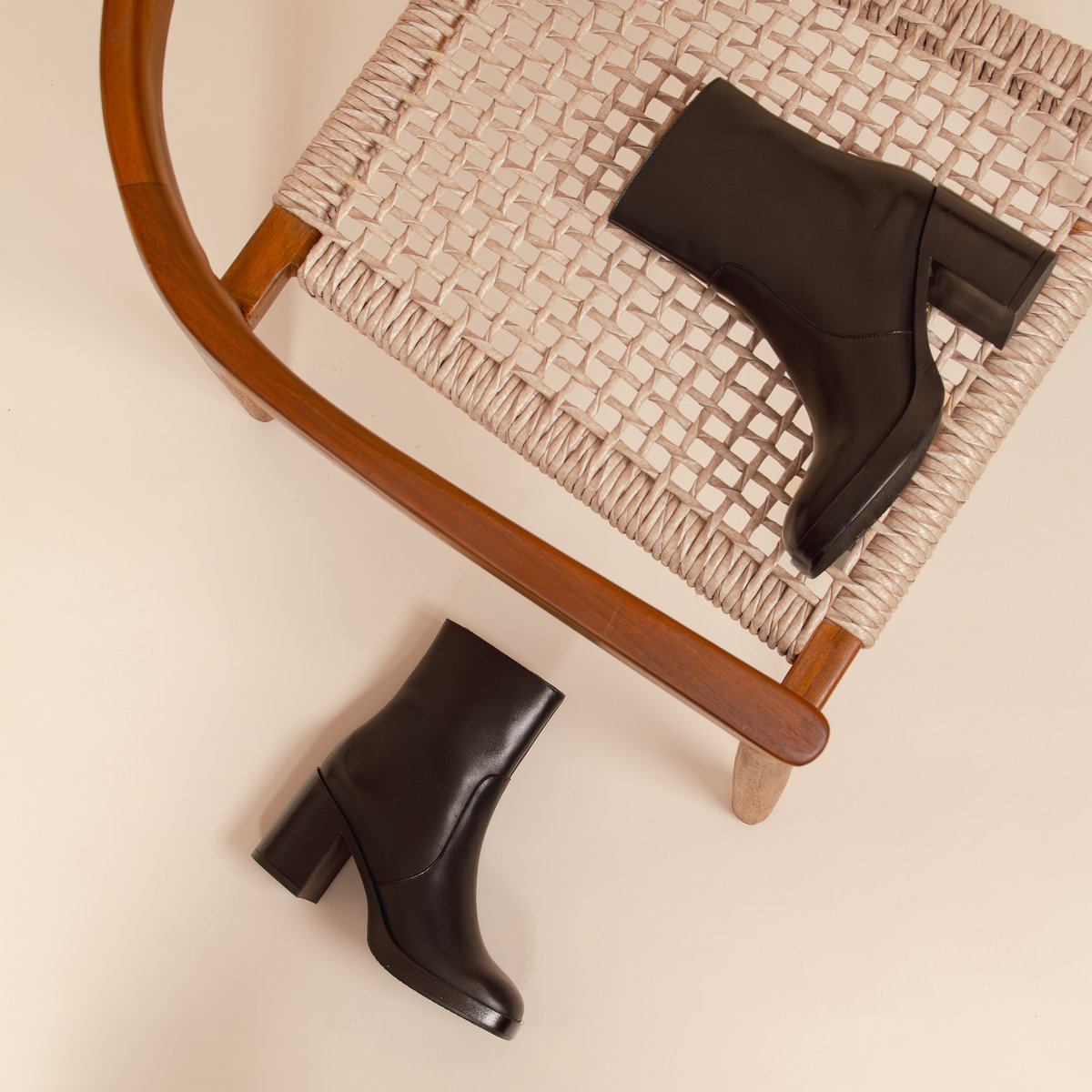 Bottines plateforme cuir noir, JULES & JENN