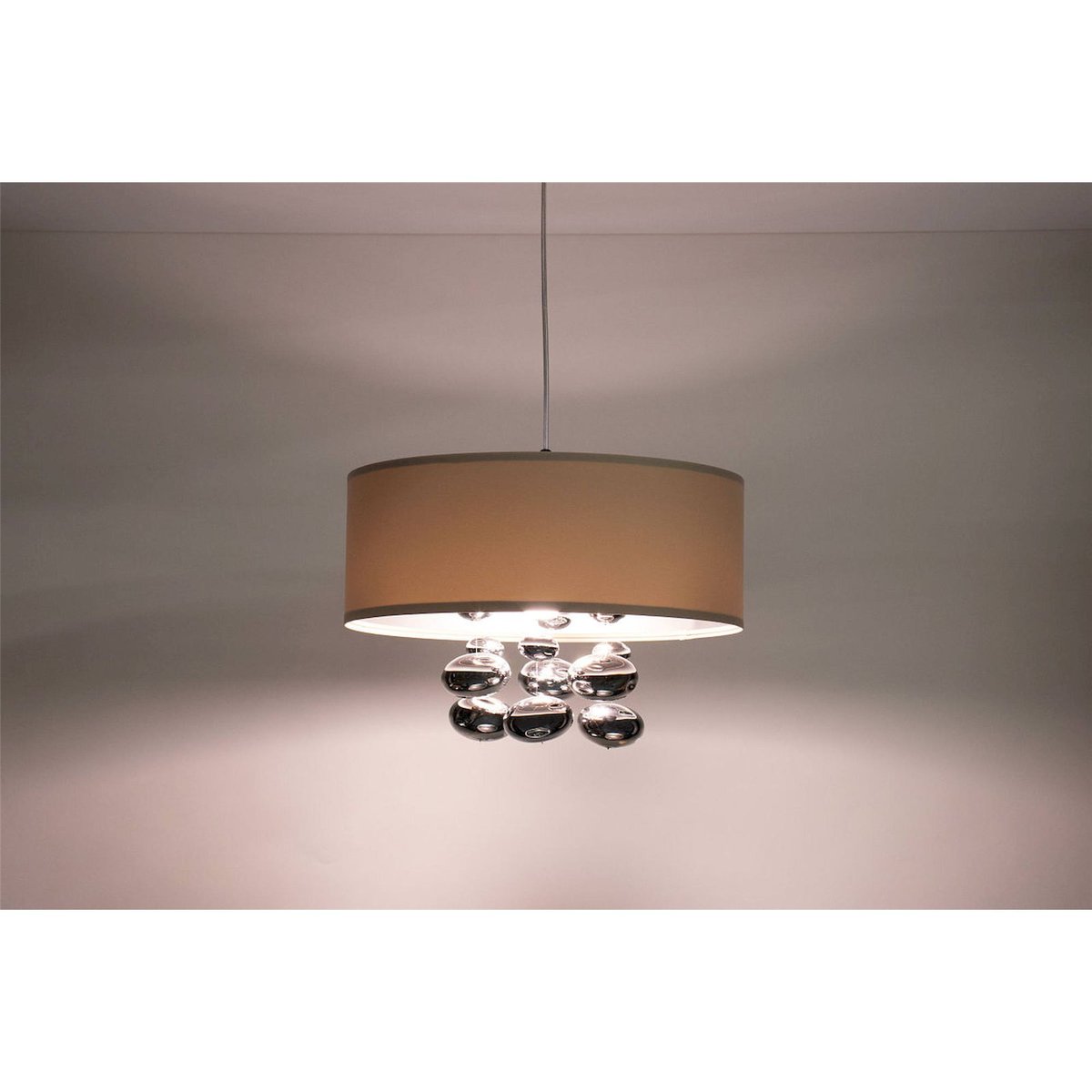 Suspension ronde en tissu avec boules Bubble Light crème satin et finition argent mat, BPS KONCEPT
