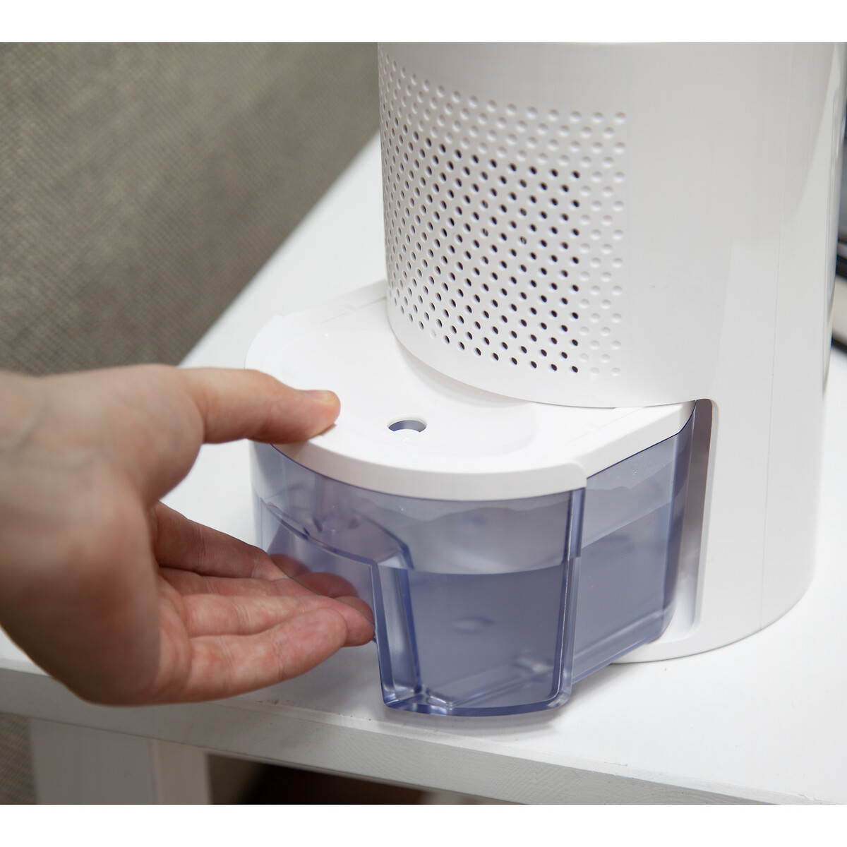 900ml Compact Dehumidifier - BXEH60001 white, BLACK & DECKER