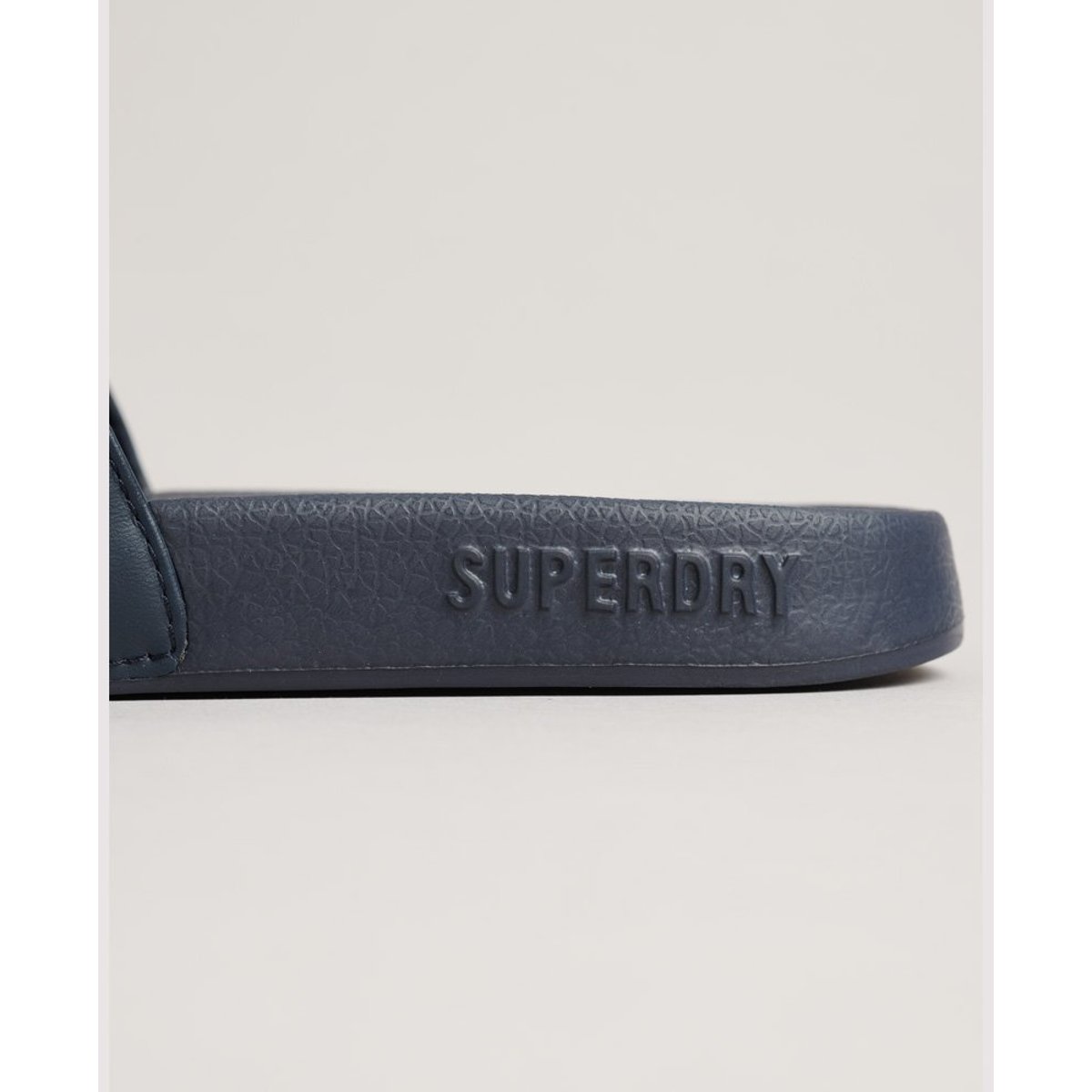 Claquettes de piscine Code Core bleu marine profond/optic, SUPERDRY