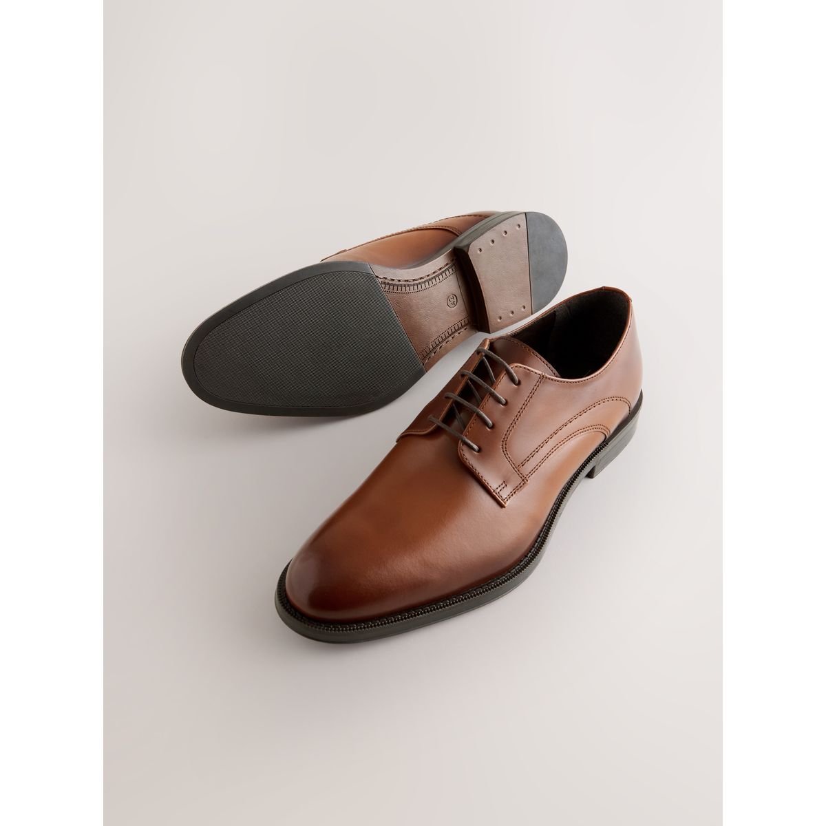 Chaussures derby en cuir marron fauve, NEXT