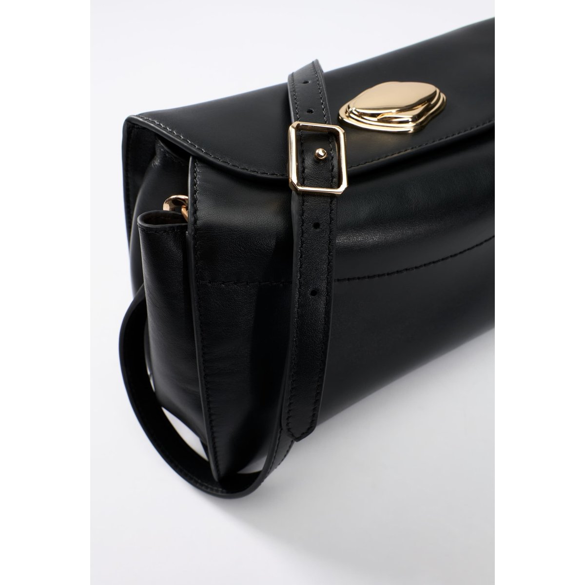 Sac À Bandoulière En Cuir Véritable Leonie noir, GUESS