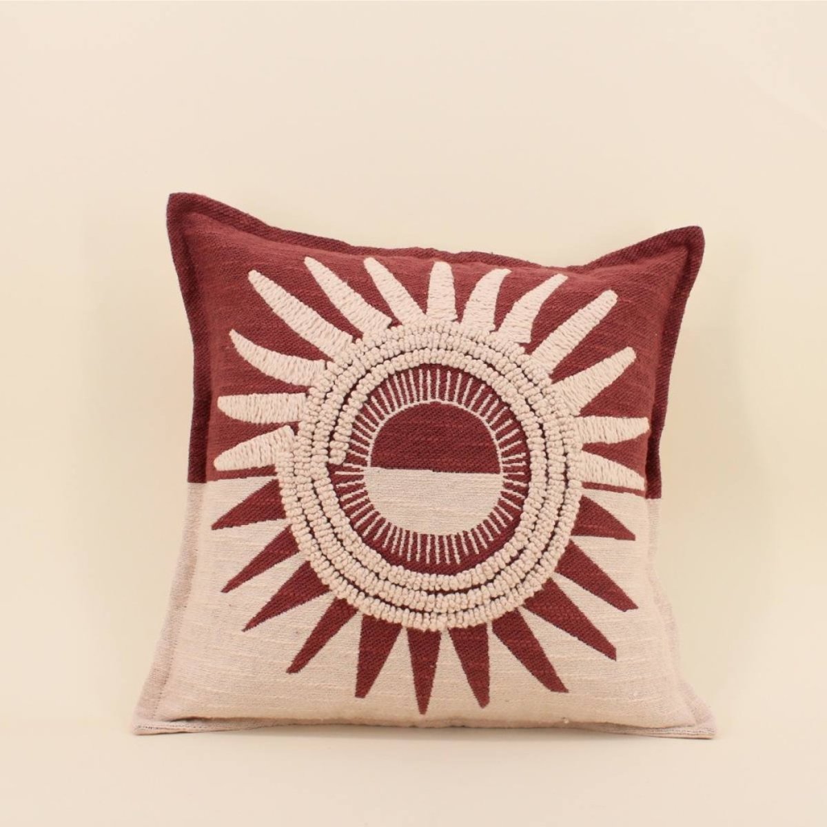 Coussin en coton flammé motif soleil brodé 45x45cm terracotta, ORNAMI