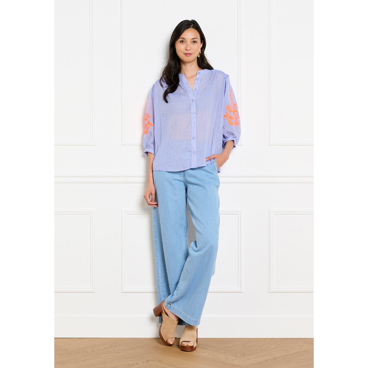 Blouse fluide brodée bleu pastel, LOLALIZA