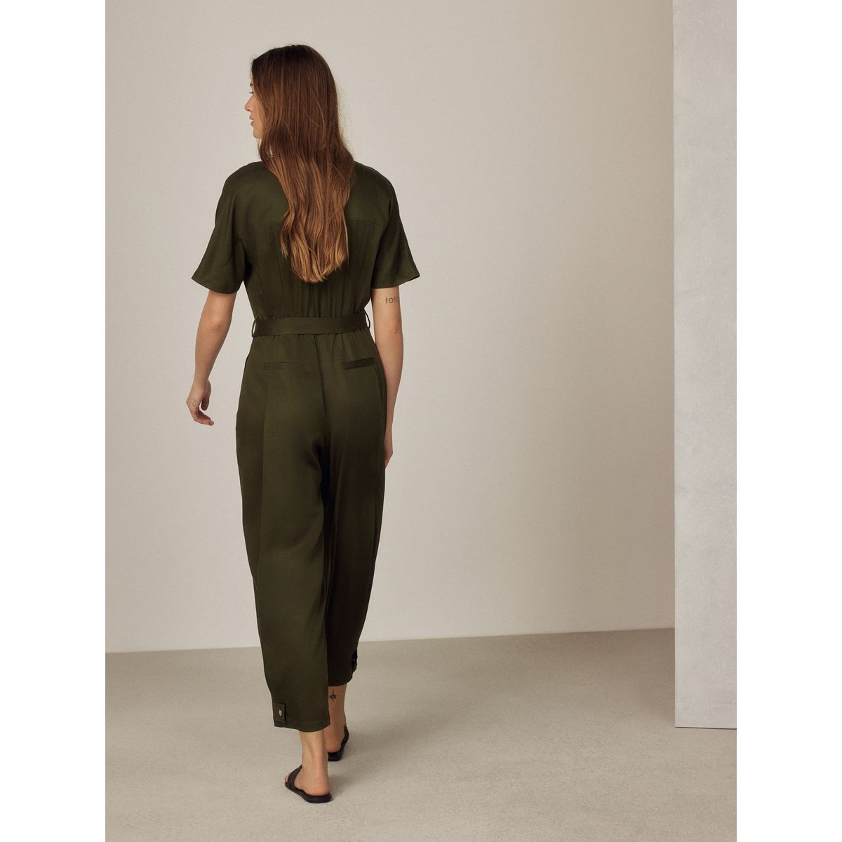 Combi-pantalon à manches courtes/col cheminée vert kaki, NEXT