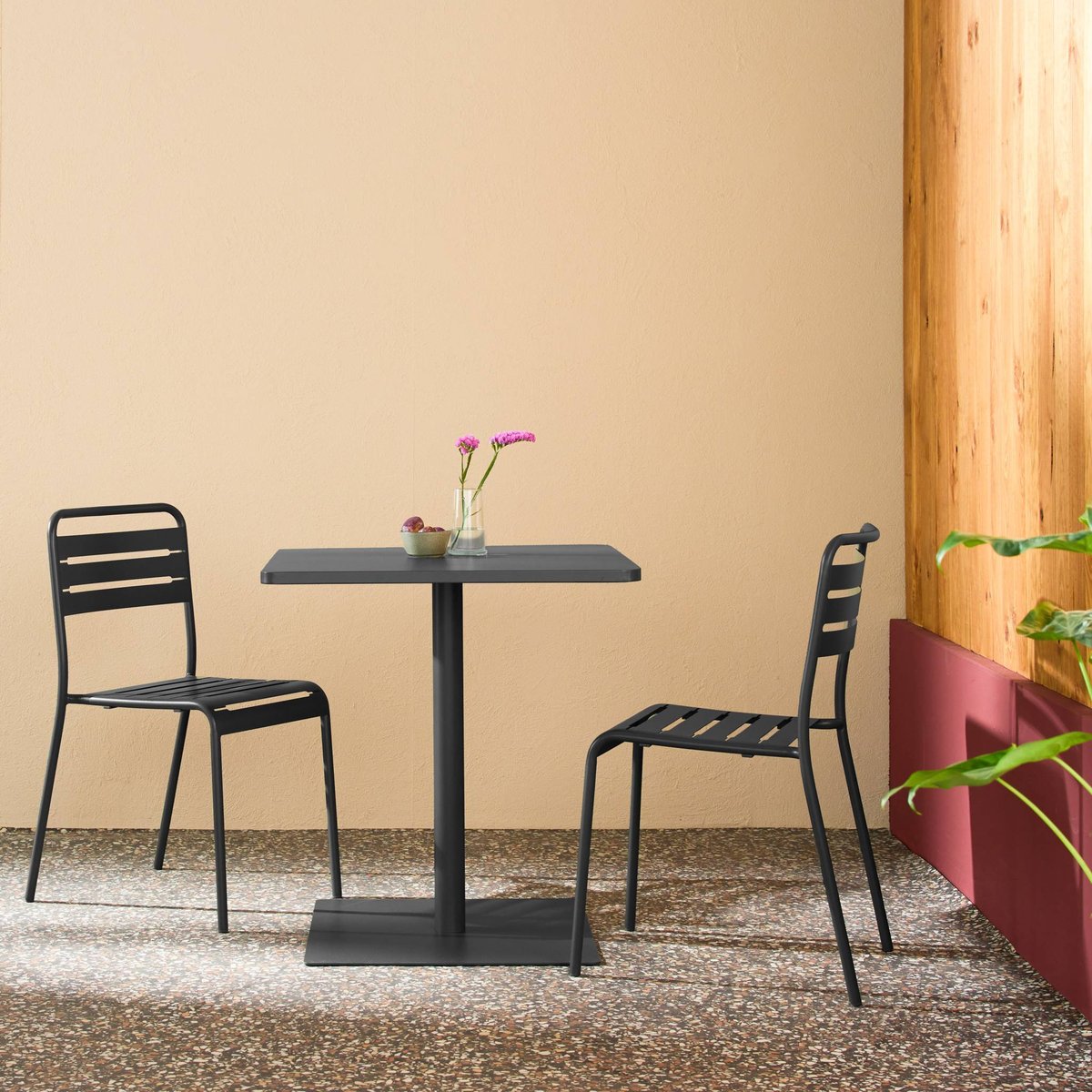 Table de jardin bistrot carré acier + 2 assises OREA + AMÉLIA kaki, SWEEEK