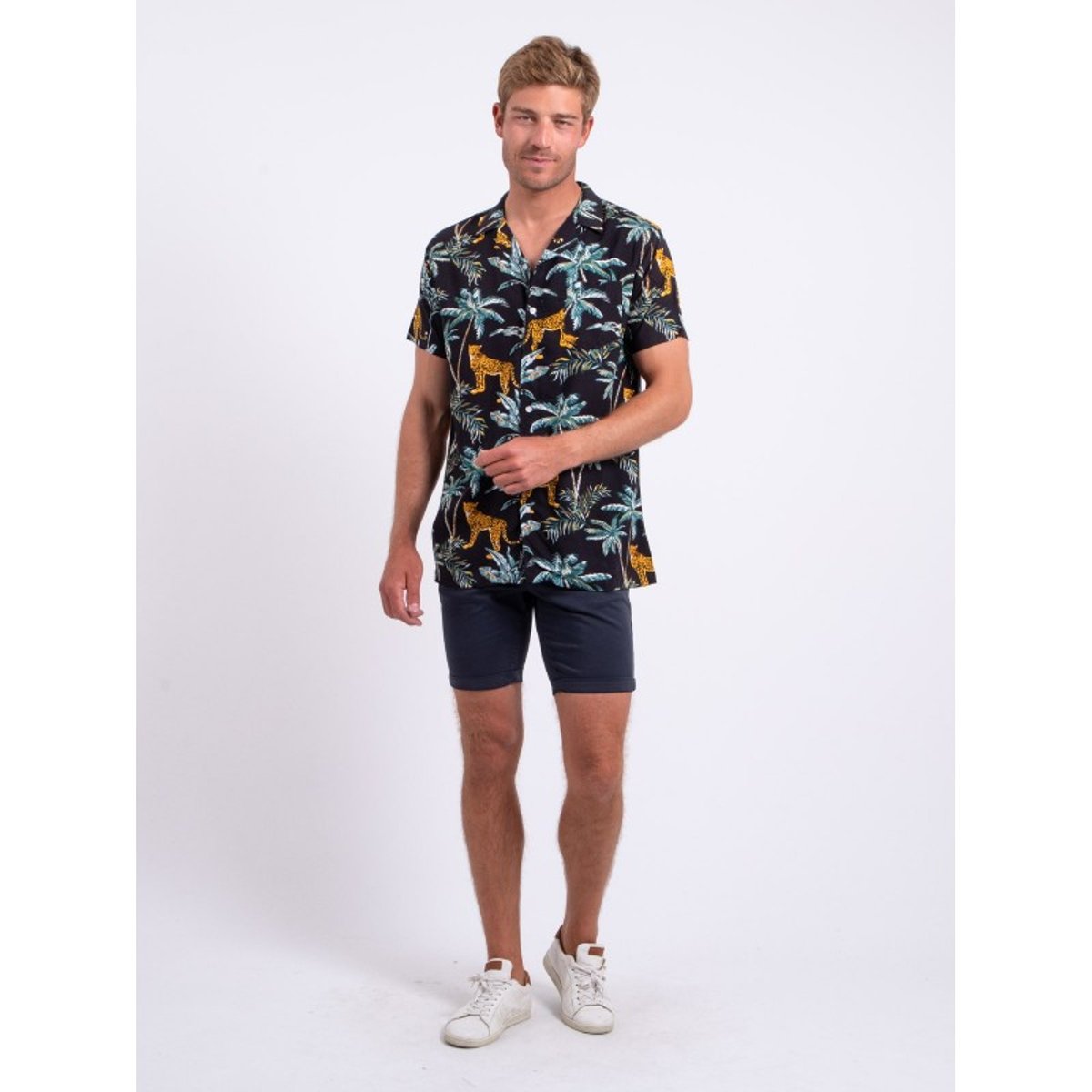 Chemise Manches Courtes Pure Viscose Motifs Doubakar noir, RITCHIE