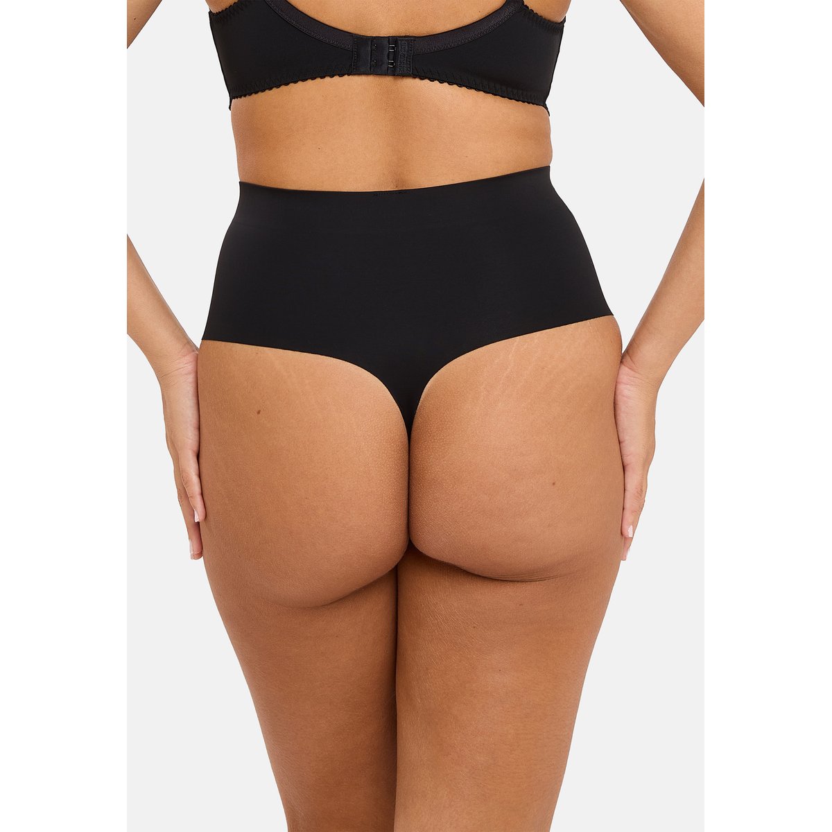 String PERFECT TOUCH noir, SANS COMPLEXE