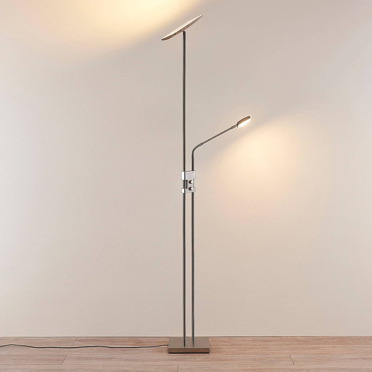 Lampadaire en métal moderneLED, Jonne nickel satiné, LINDBY