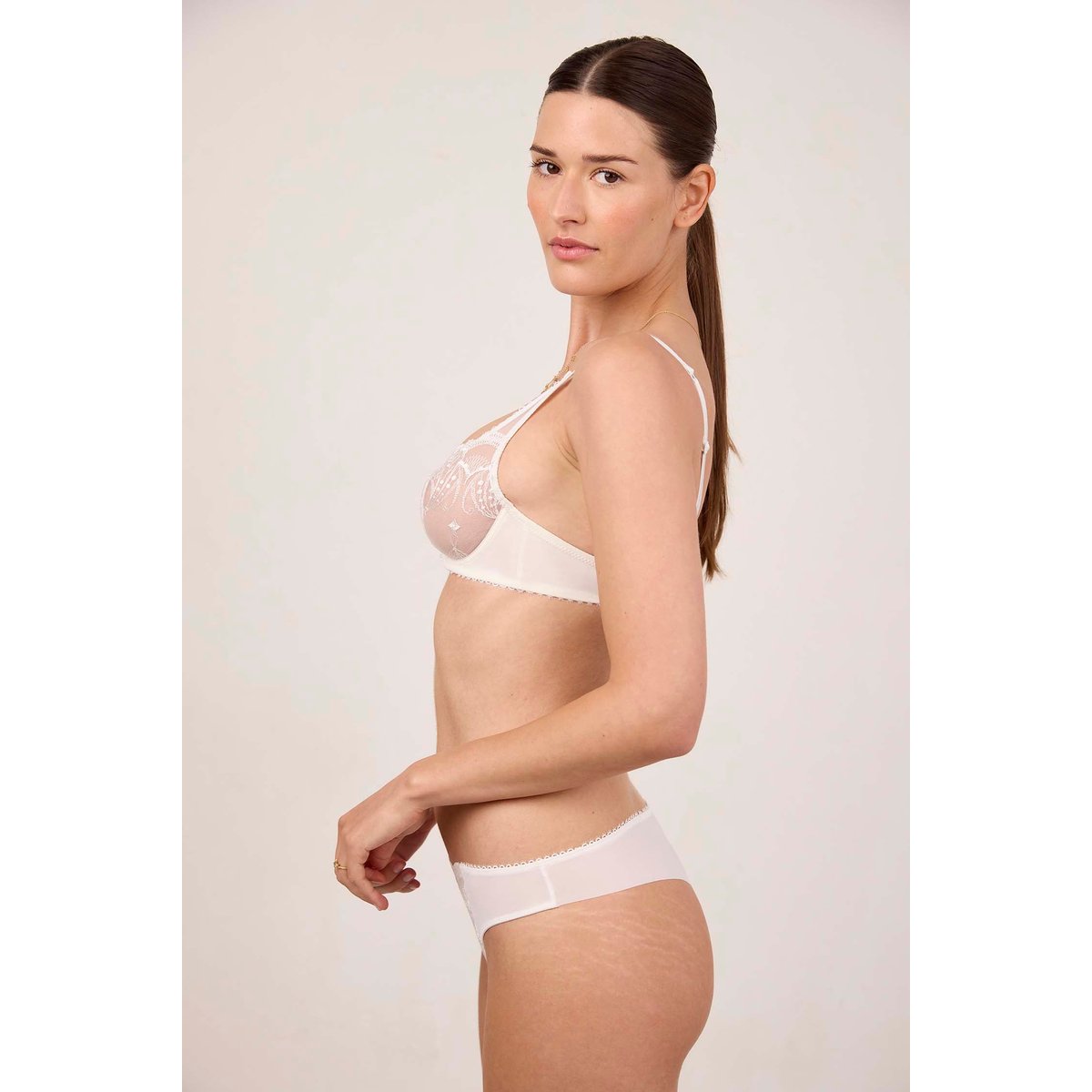 Tanga en broderie POÉSIE lys, MAISON LEJABY