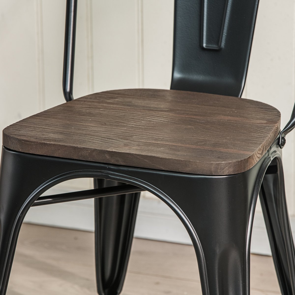 Lot de 4 chaises en métal et bois, NASH noir, NORDLYS