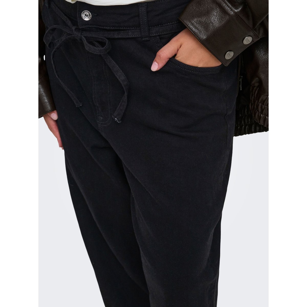 Jean Coupe Droite black denim, ONLY CARMAKOMA