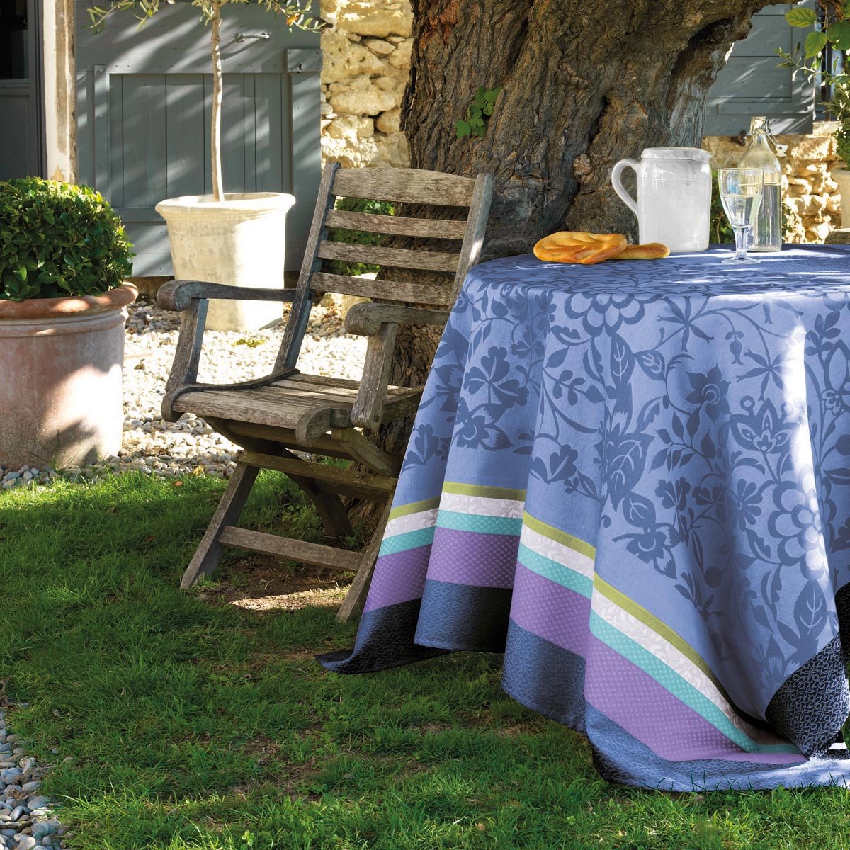 Nappe enduite en Coton, PROVENCE bleu lavande, LE JACQUARD FRANCAIS