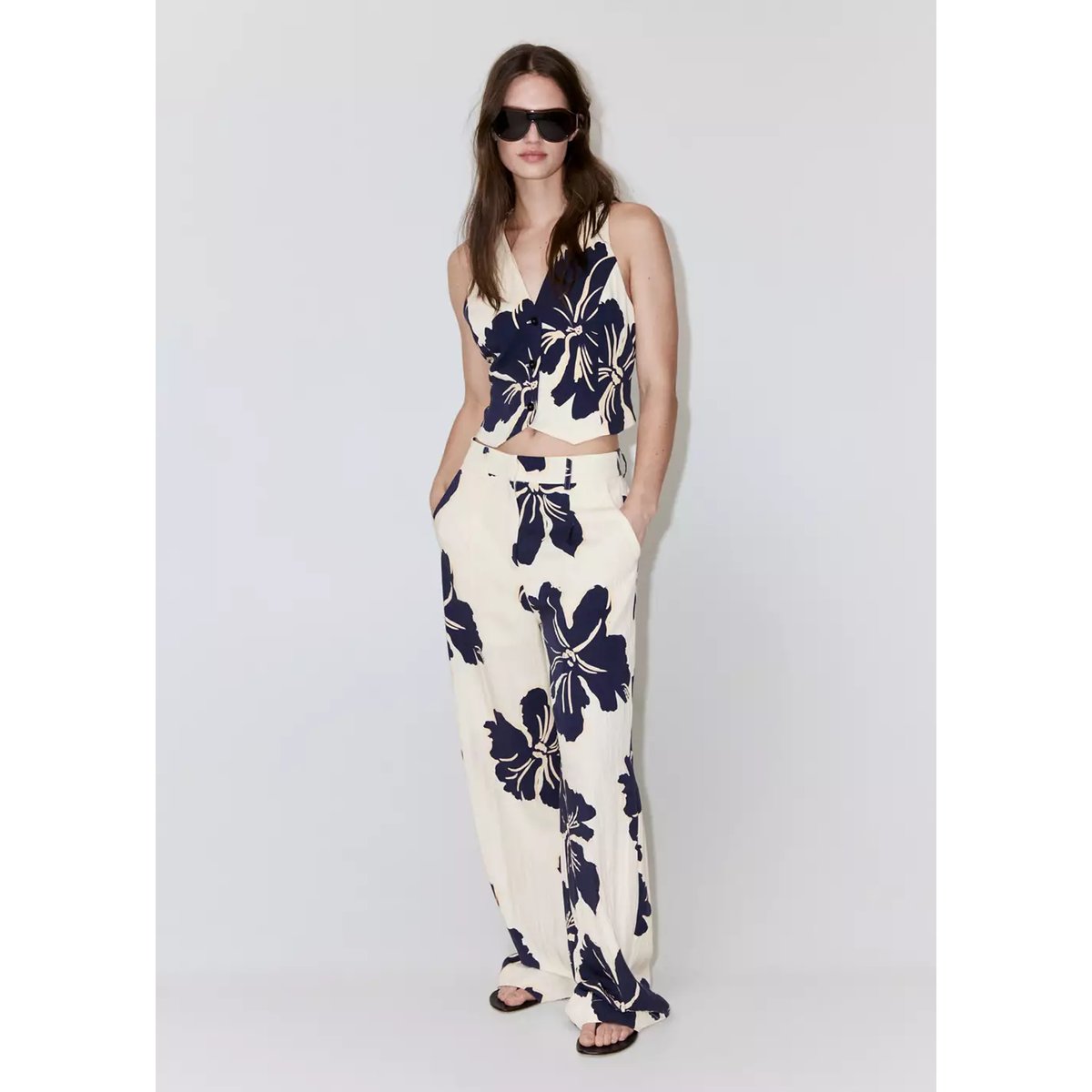 Pantalon droit en lyocell à imprimé floral blanc cassé, MANGO
