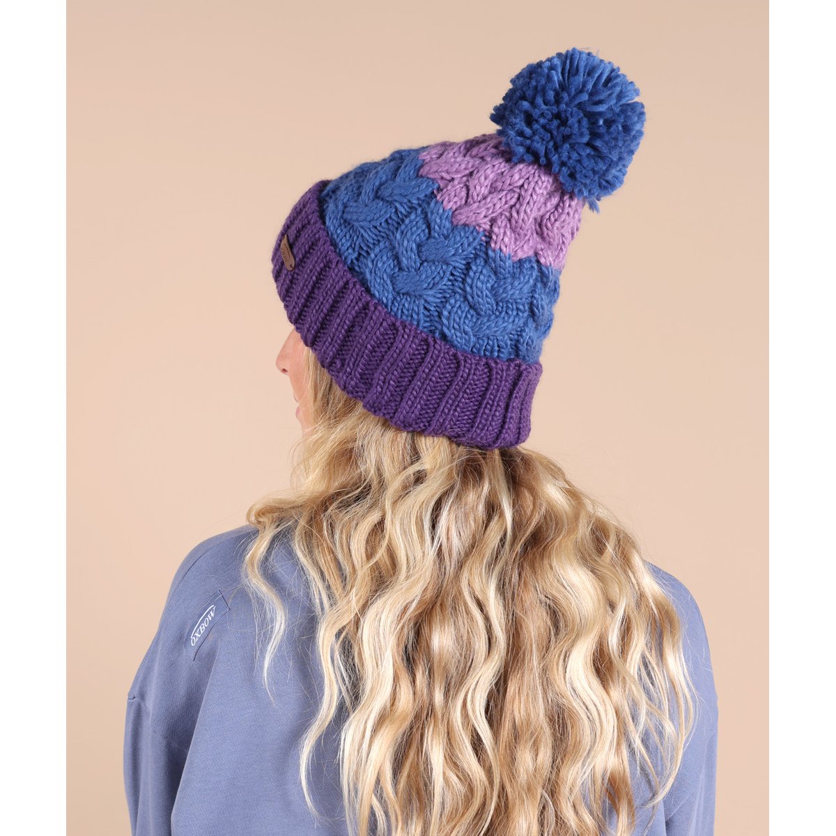 Bonnet pompon APAULA purple grape, OXBOW