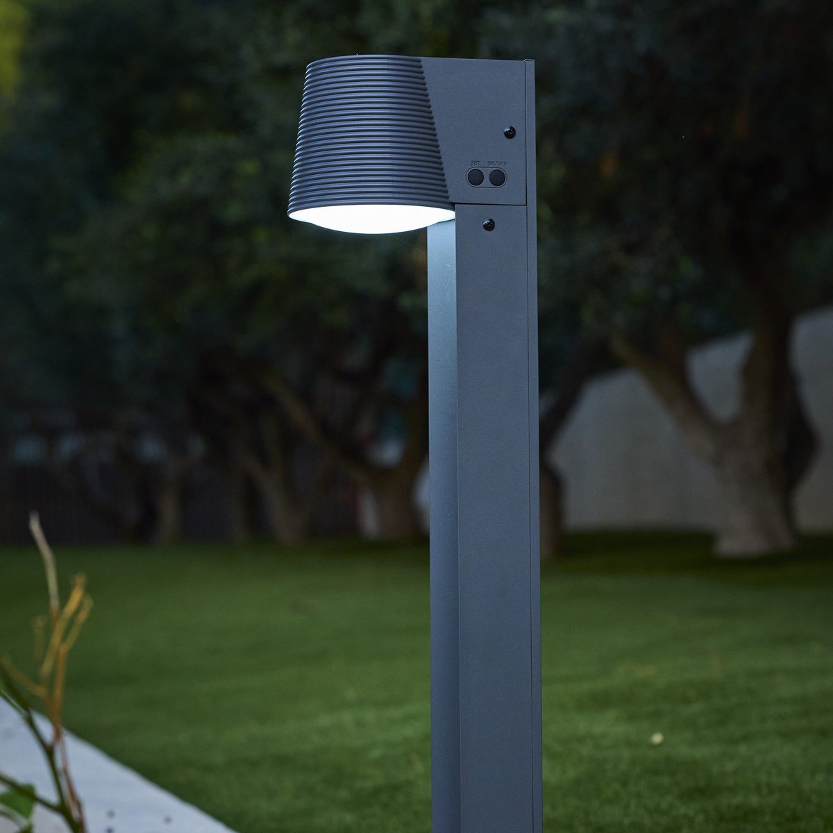 Potelet solaire SOLINE TALL noir, LUMISKY