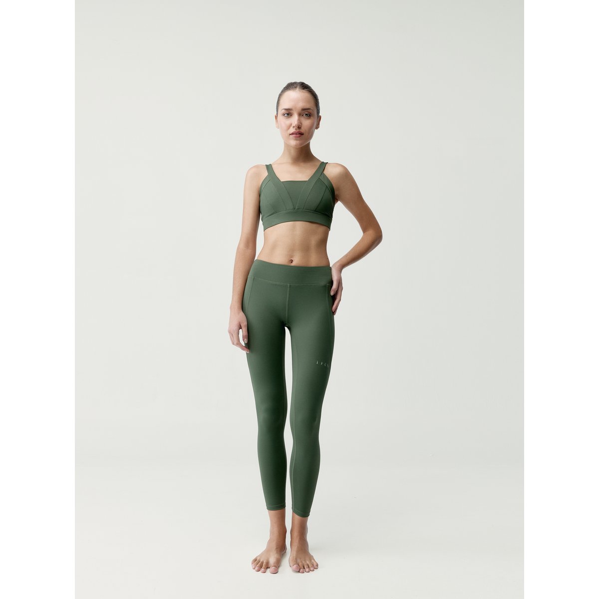 Legging de sport Long Performance MADABA vert foncé, BORN