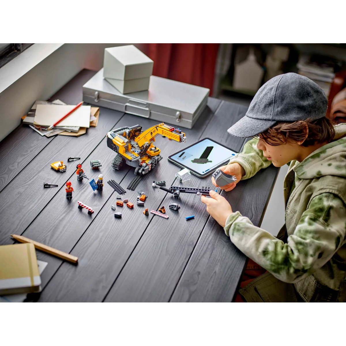 LEGO City - Pelleteuse de Chantier Jaune 60420 pour Enfants de 8 Ans et Plus multicolore, LEGO