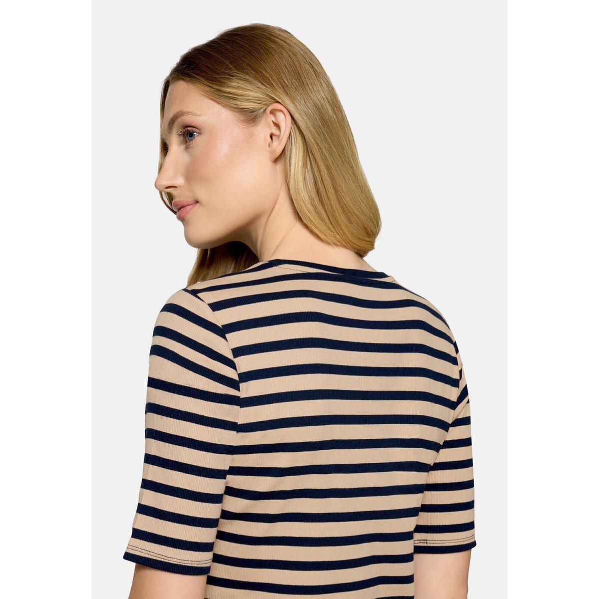 T-shirt basique de texture côtelée beige/dark blue, BETTY BARCLAY