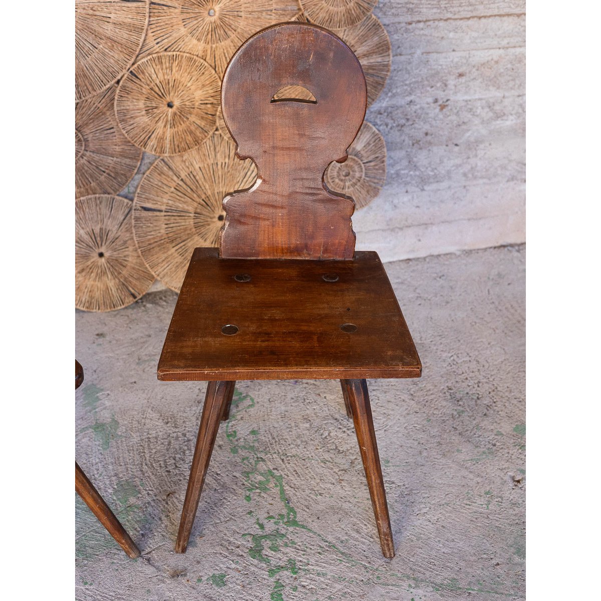 Paire de chaises alsaciennes Claude N°1573 - Bon état bois foncé, DEBONGOUT