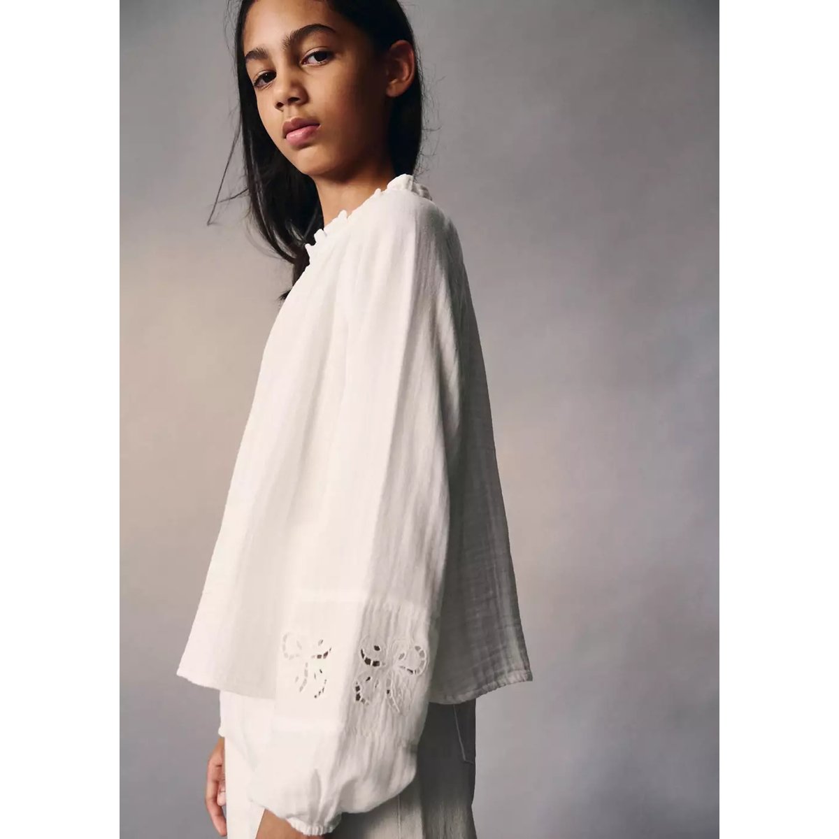 Blouse en coton à broderies ajourées blanc, MANGO KIDS