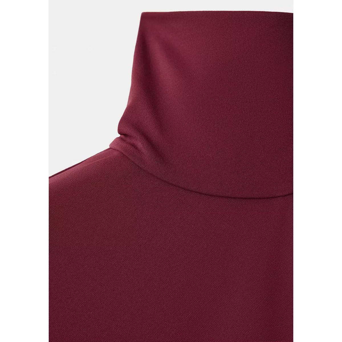 Robe à manches asymétriques et col montant grenat, MANGO
