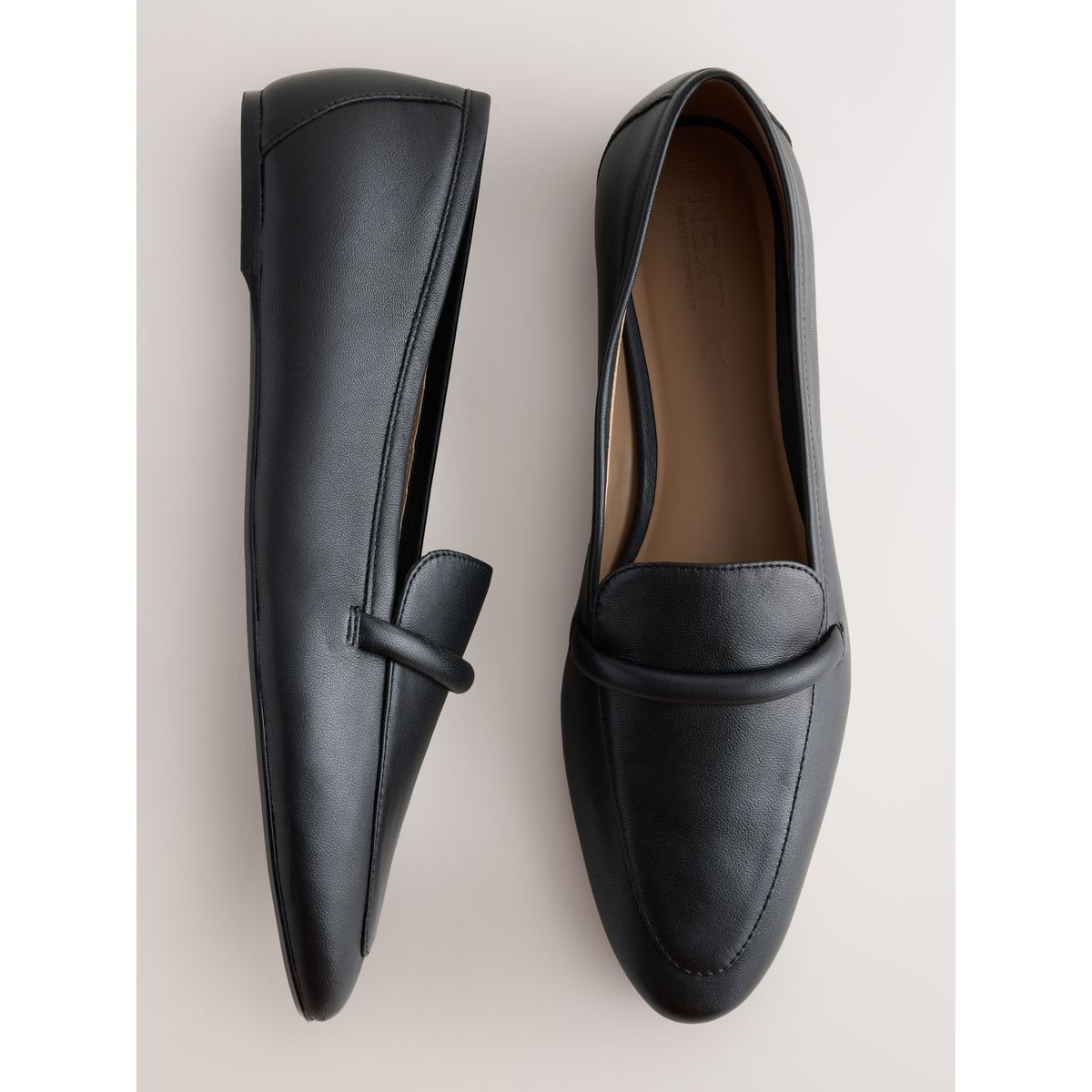 Mocassins en cuir à bout pointu noir, NEXT