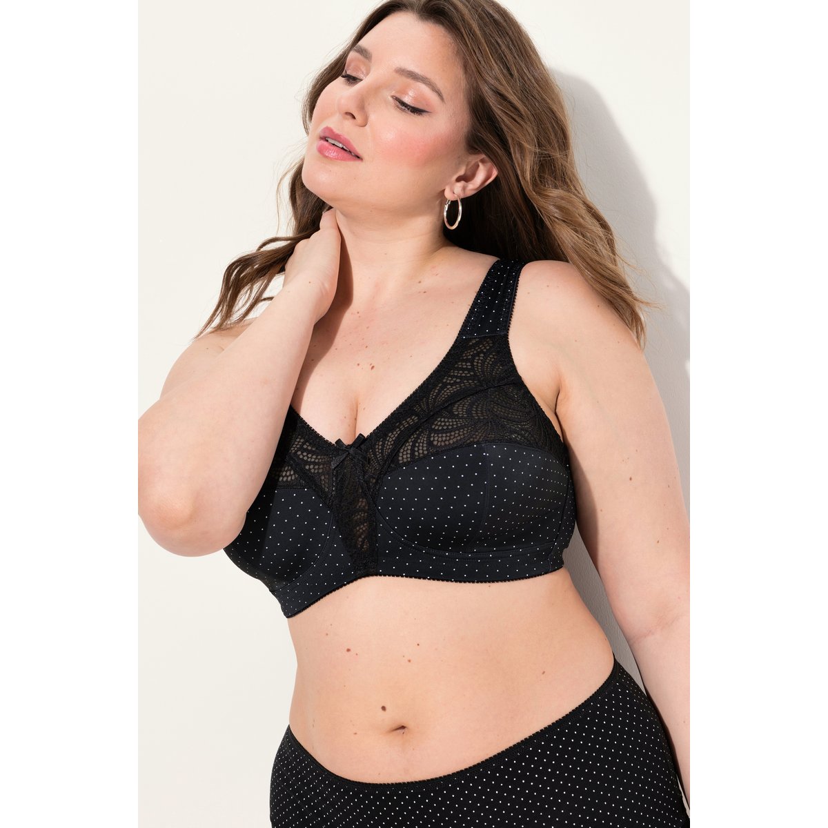Soutien-gorge de maintien. Sans armatures. noir, ULLA POPKEN