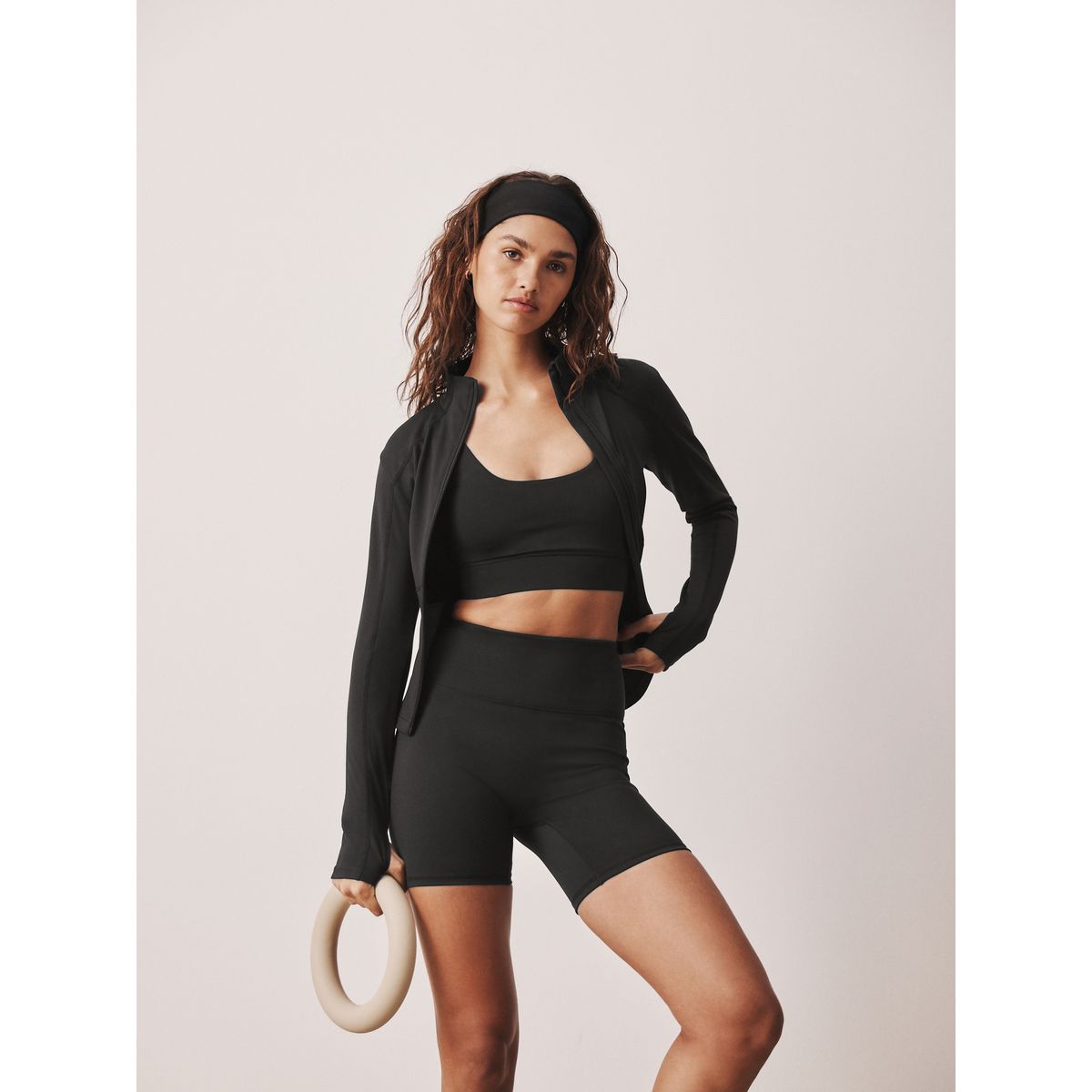 Short cycliste active balance noir, NEXT