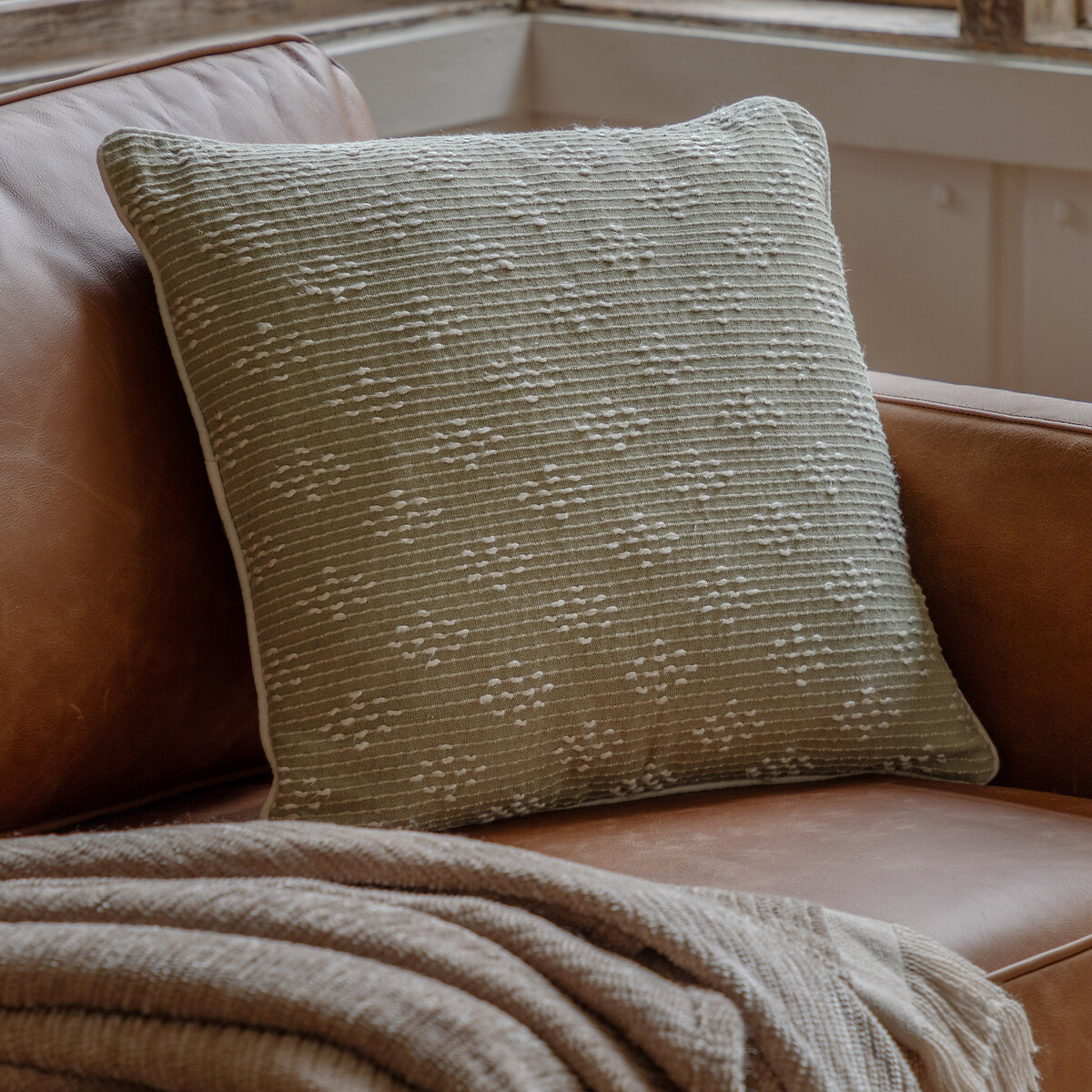 Loren Woven Filled Cushion sage, SO'HOME