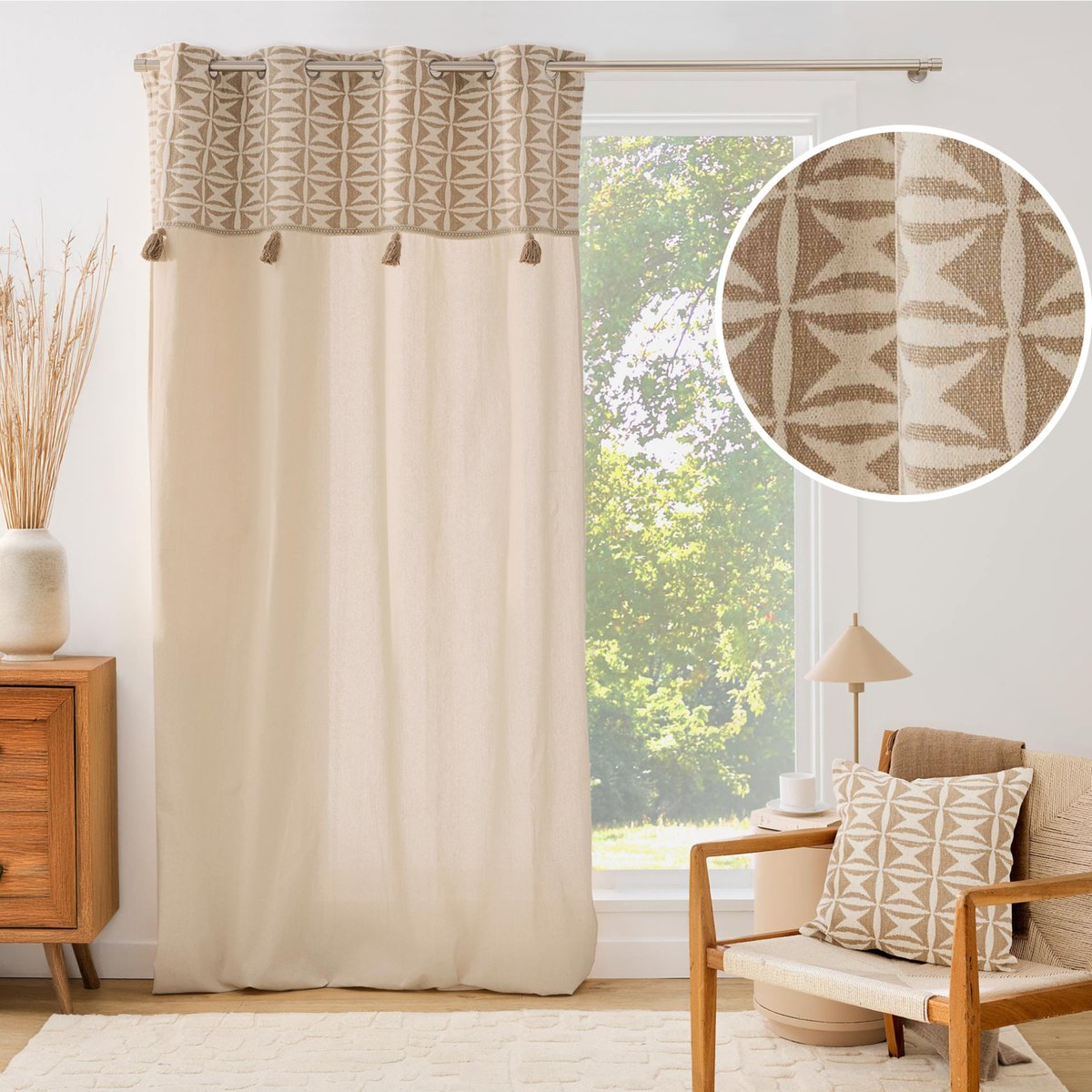 Rideau tamisant à œillets en polycoton avec jacquard et pompons naturel, DOUCEUR D'INTÉRIEUR