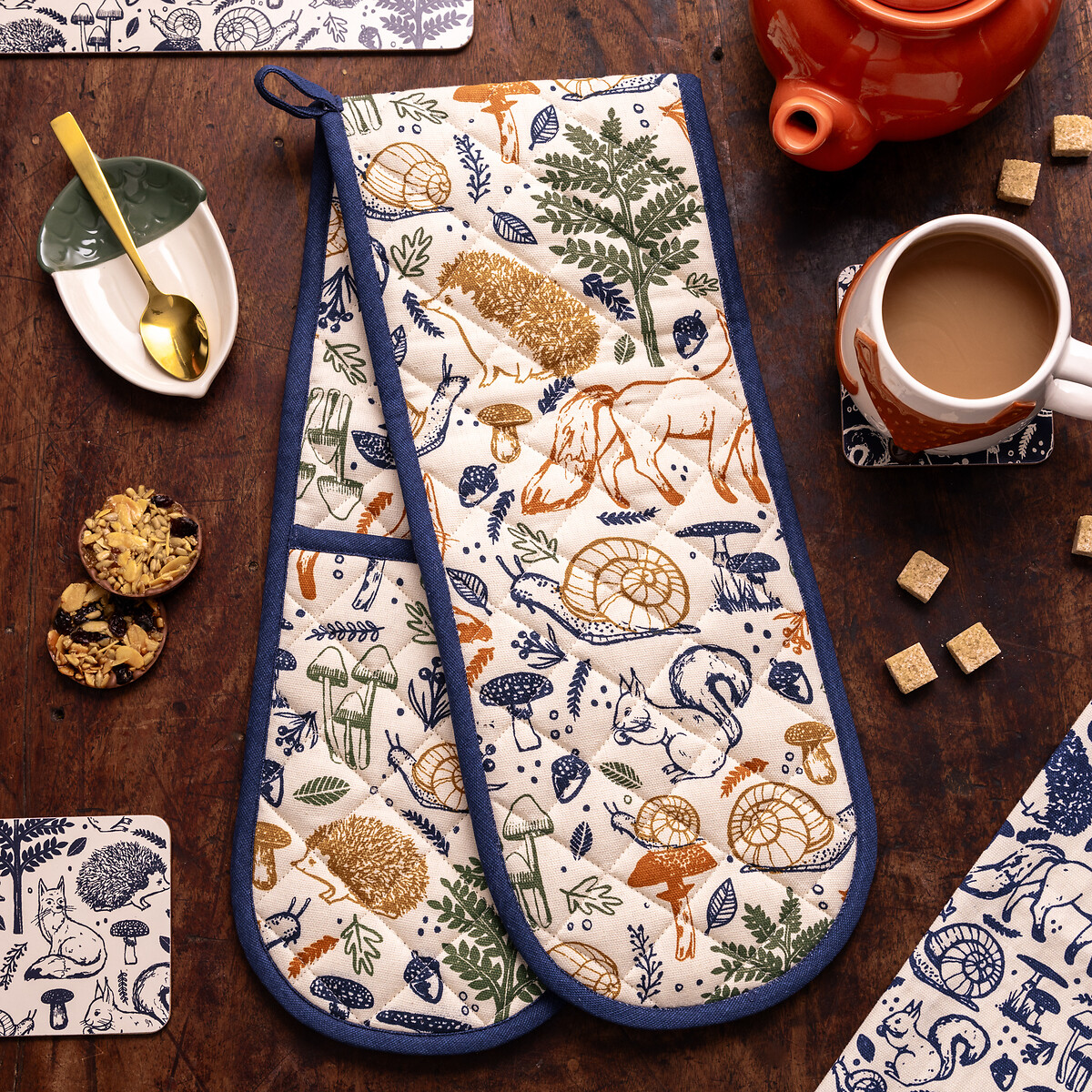 Woodland Double Oven Glove multi-coloured, PRICE & KENSINGTON