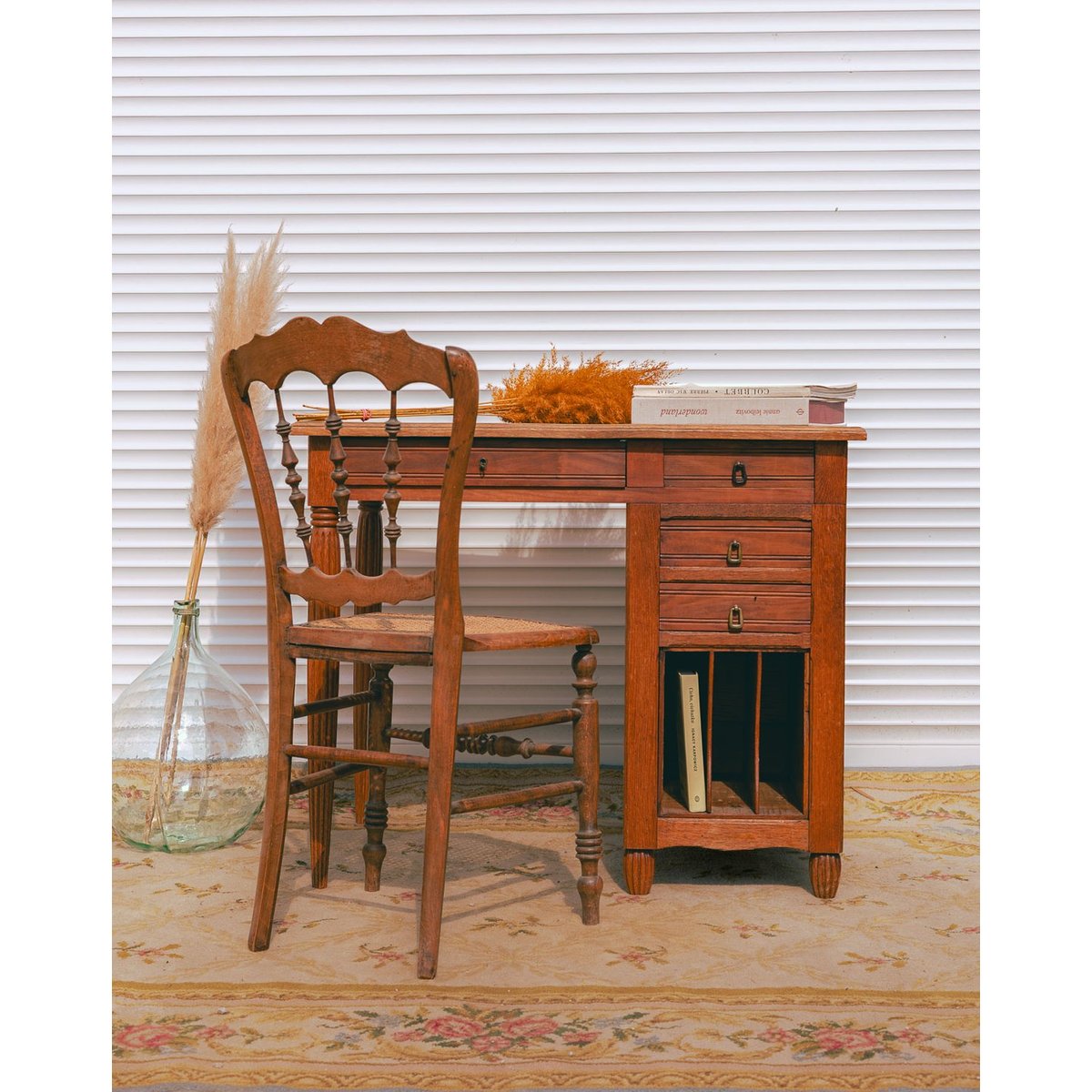 Bureau en bois clair Edouard N°1057 - Bon état bois clair, DEBONGOUT