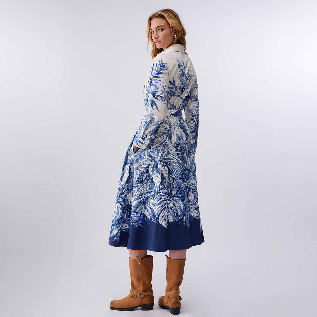 Robe chemisier longue blanc et bleu foncé, LIU JO