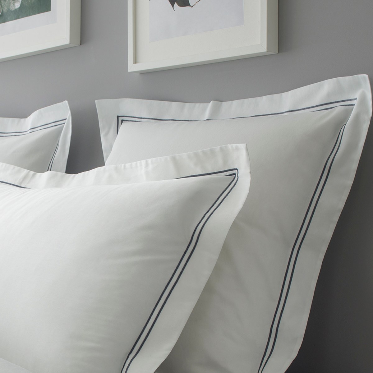 Taies d'oreiller satin de coton ELEGANCE lot de 2 gris foncé, MPC MAISON