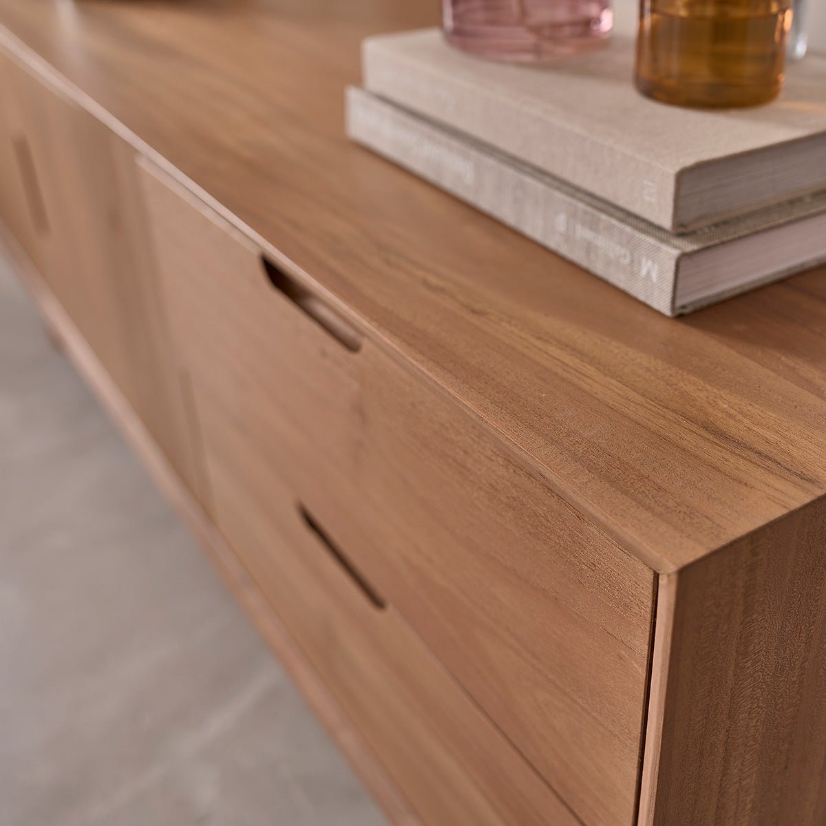Meuble TV en teck massif 150 cm GUSTAVE naturel, BERAH GETAH