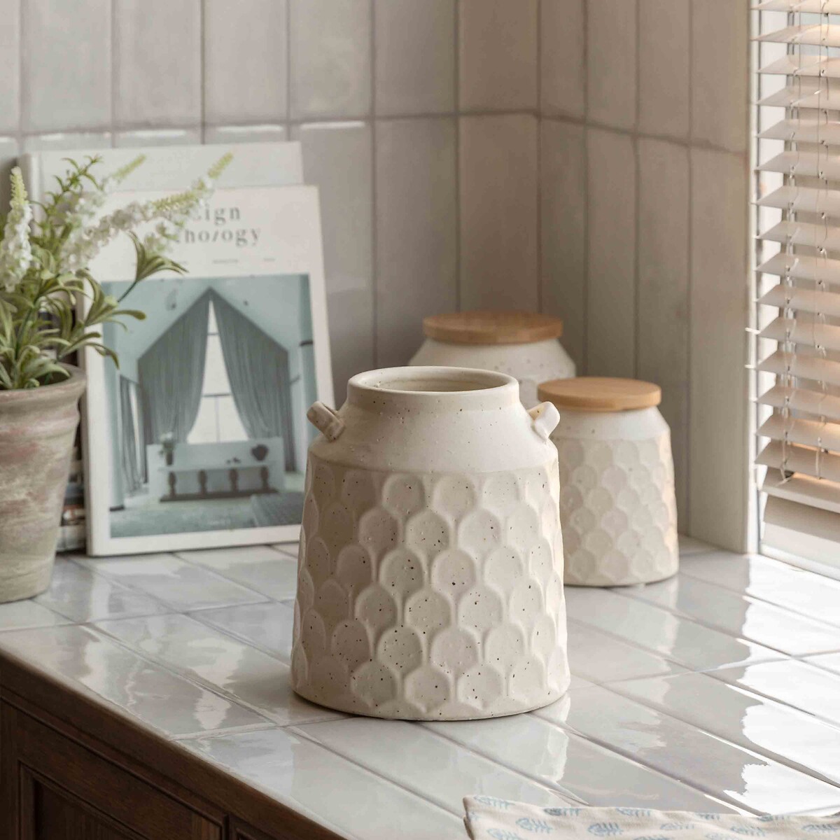 Utensil Storage Jar in Natural natural, ÉDITÉ