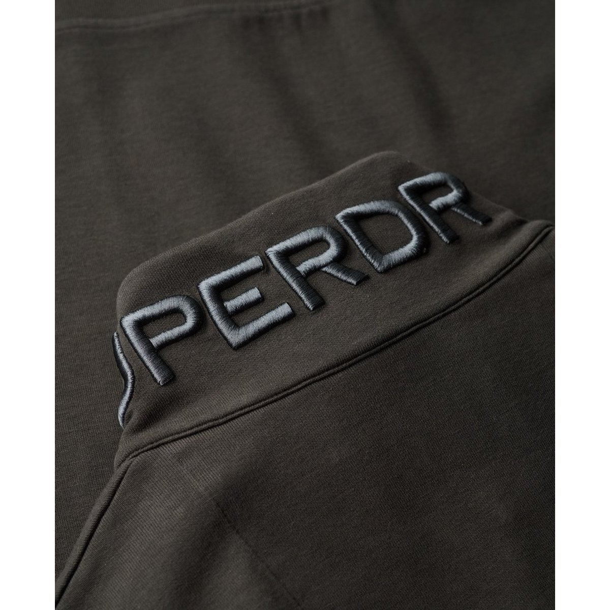 Sweat à col zippé et logo Utility noir délavé, SUPERDRY