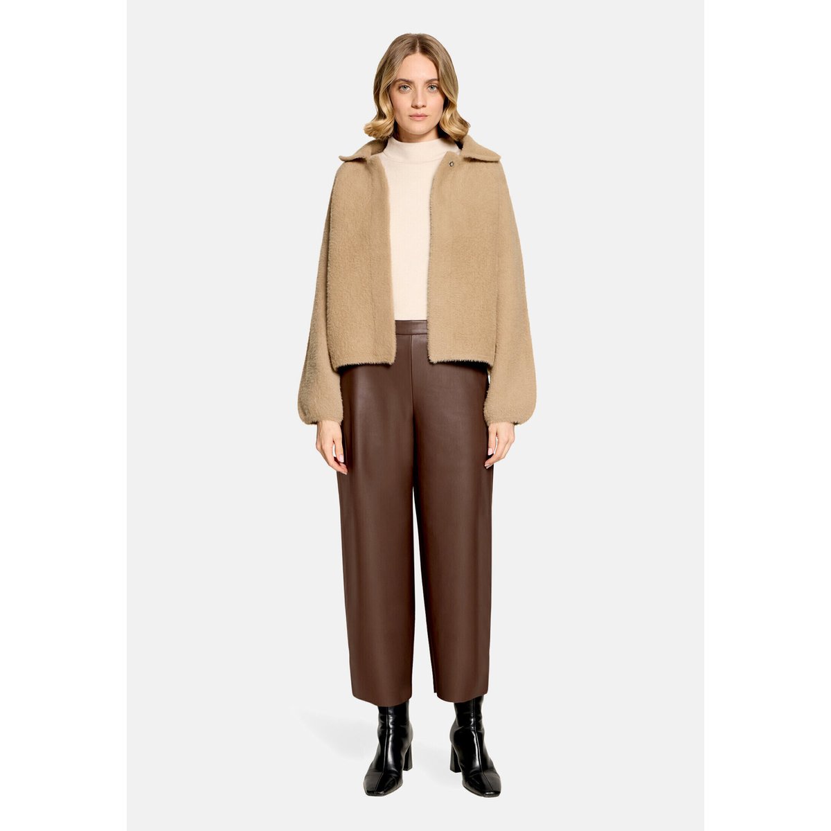Cardigan en maille à col beige, BETTY BARCLAY