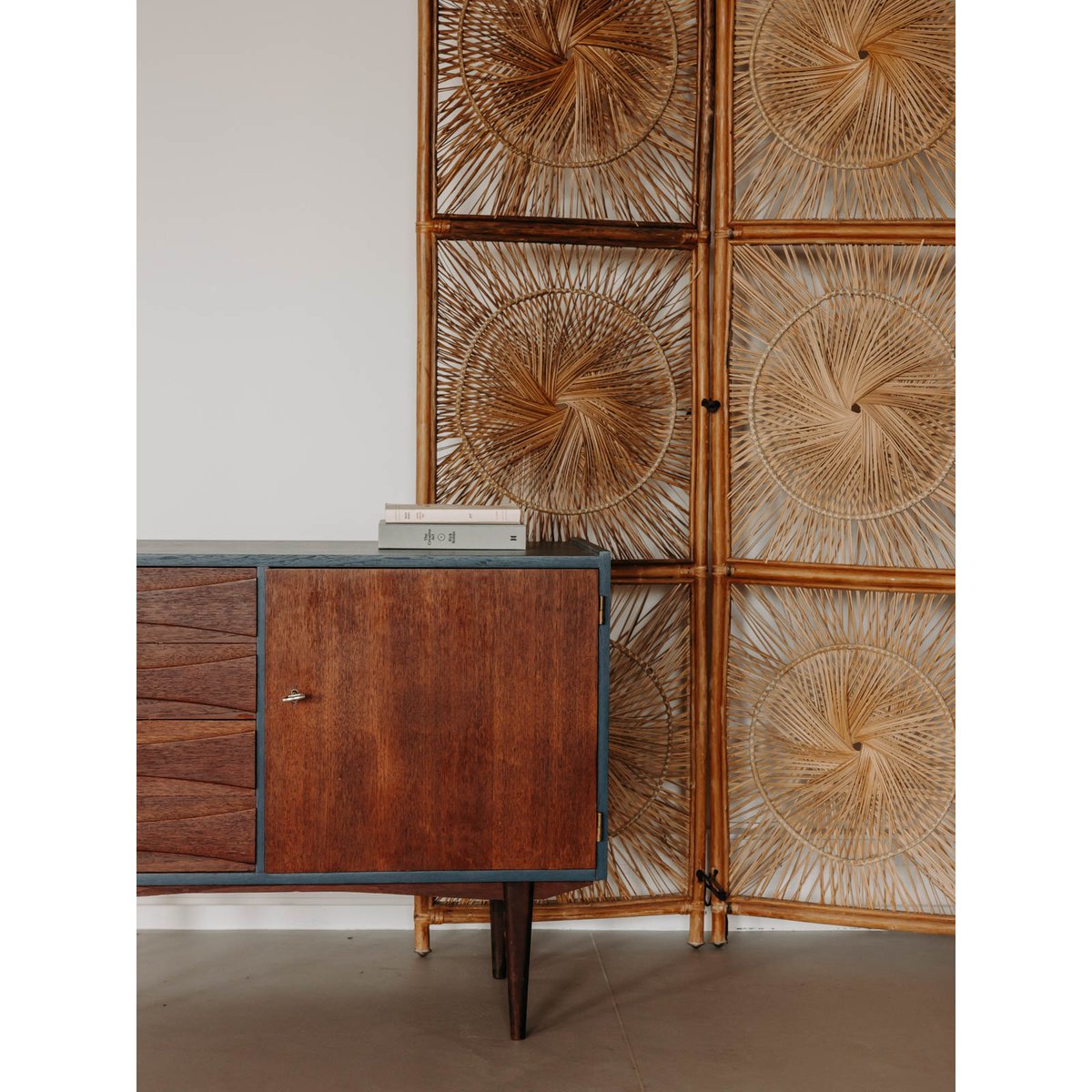 Enfilade aux multiples rangements Margaret N°780 - Bon état bois foncé, DEBONGOUT