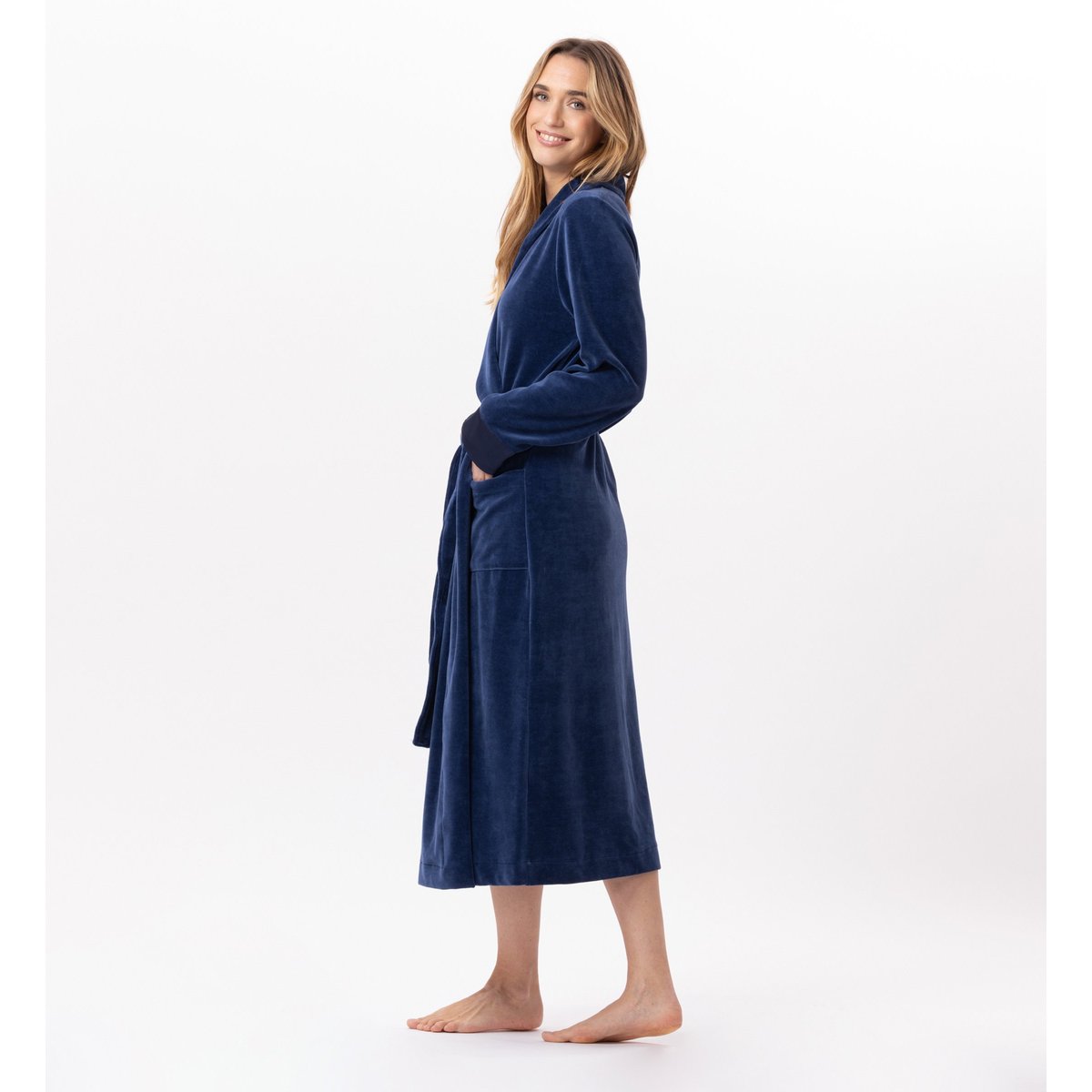 Peignoir croisé en velours ESSENTIEL H67A bleu, LE CHAT