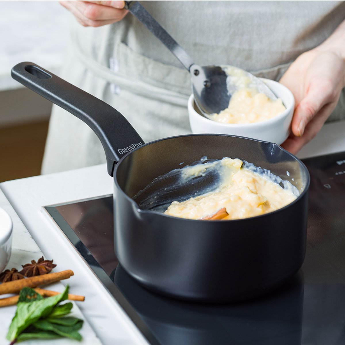 Casserole 16 cm aluminium revêtement céramique-Essence noir, GREENPAN