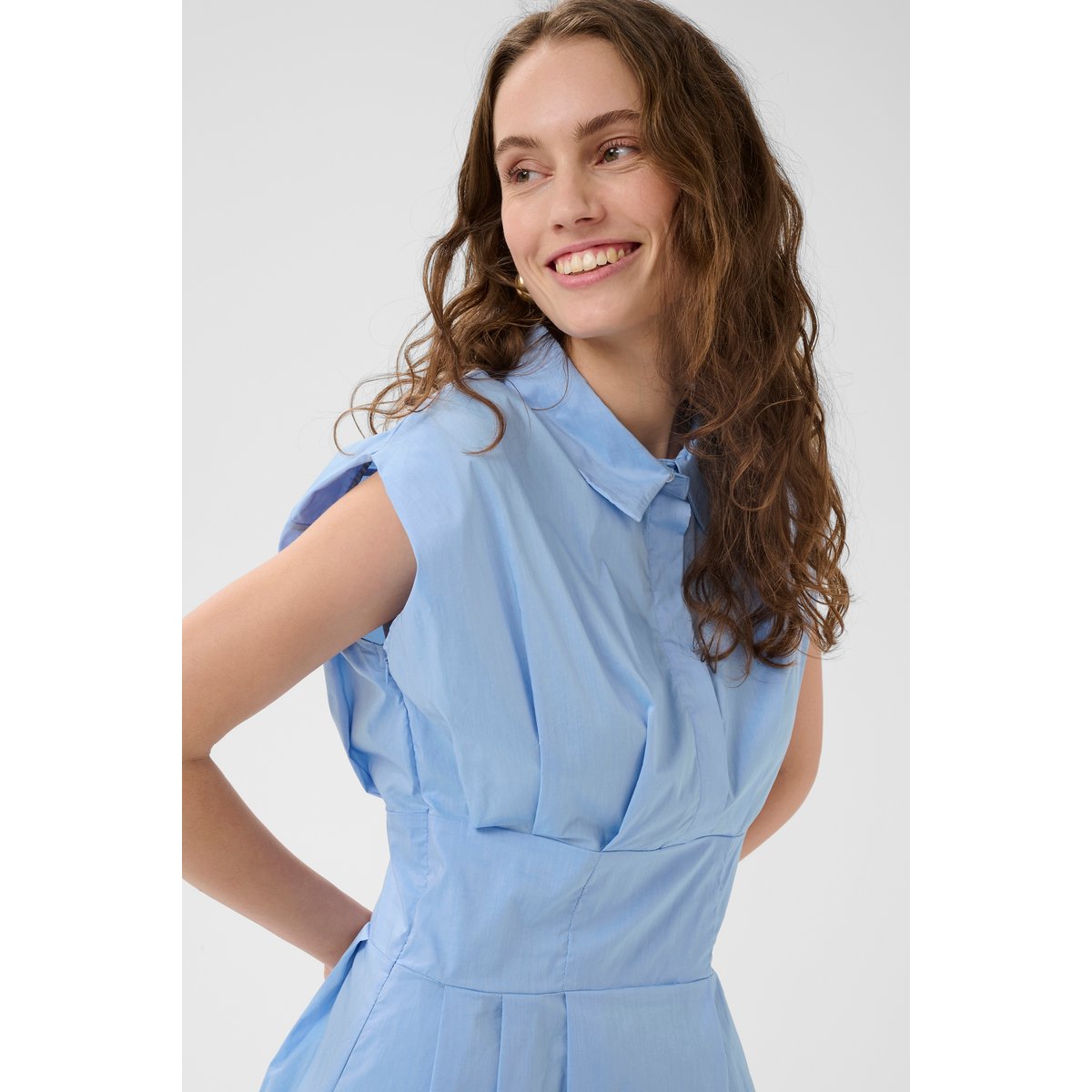 Robe bleu forever blue, CULTURE