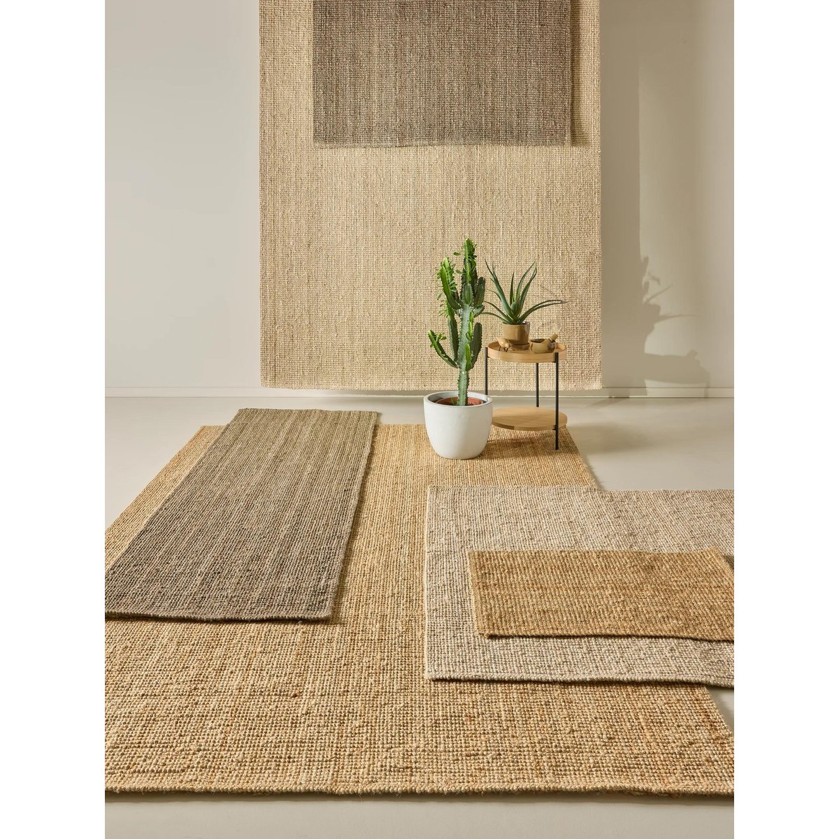 Tapis de jute tissé main SVEA crème, BENUTA