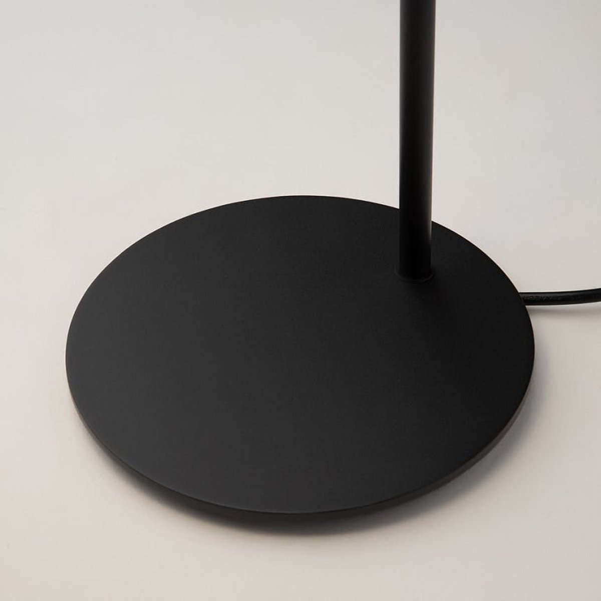 Lampe de chevet noire design - abat-jour plié LENORE noir, PIER IMPORT