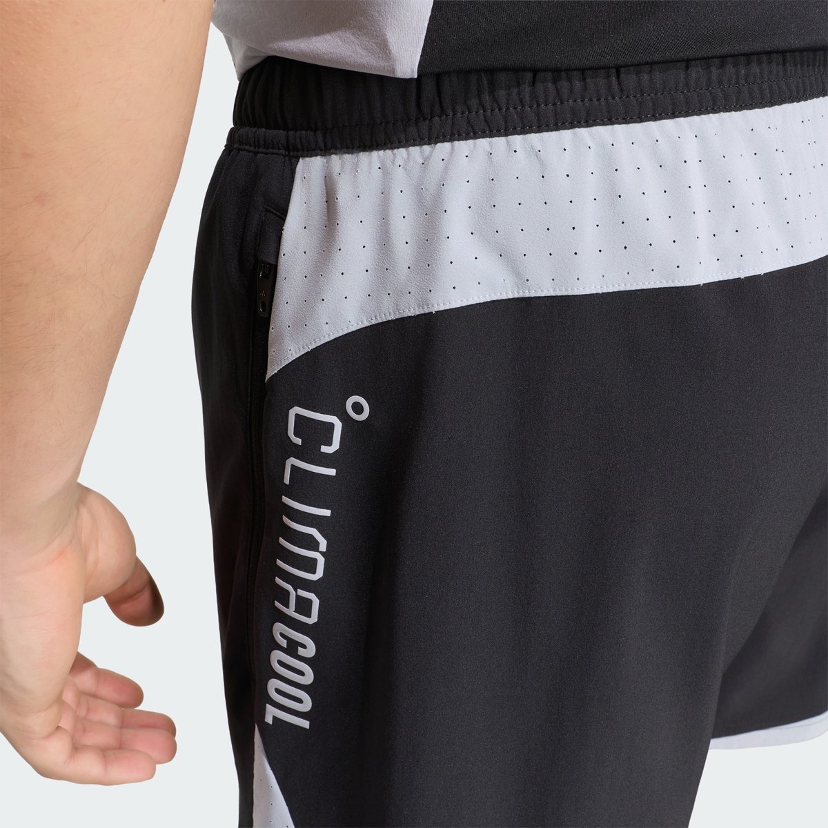 Short Tech Apparel Climacool Colour Block Short Tech Apparel Climacool Colour Block black / halo silver, adidas Performance