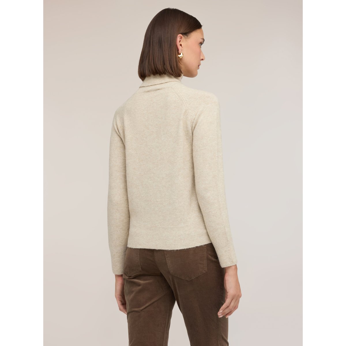 Col roulé avec torsades en relief beige, MOTIVI